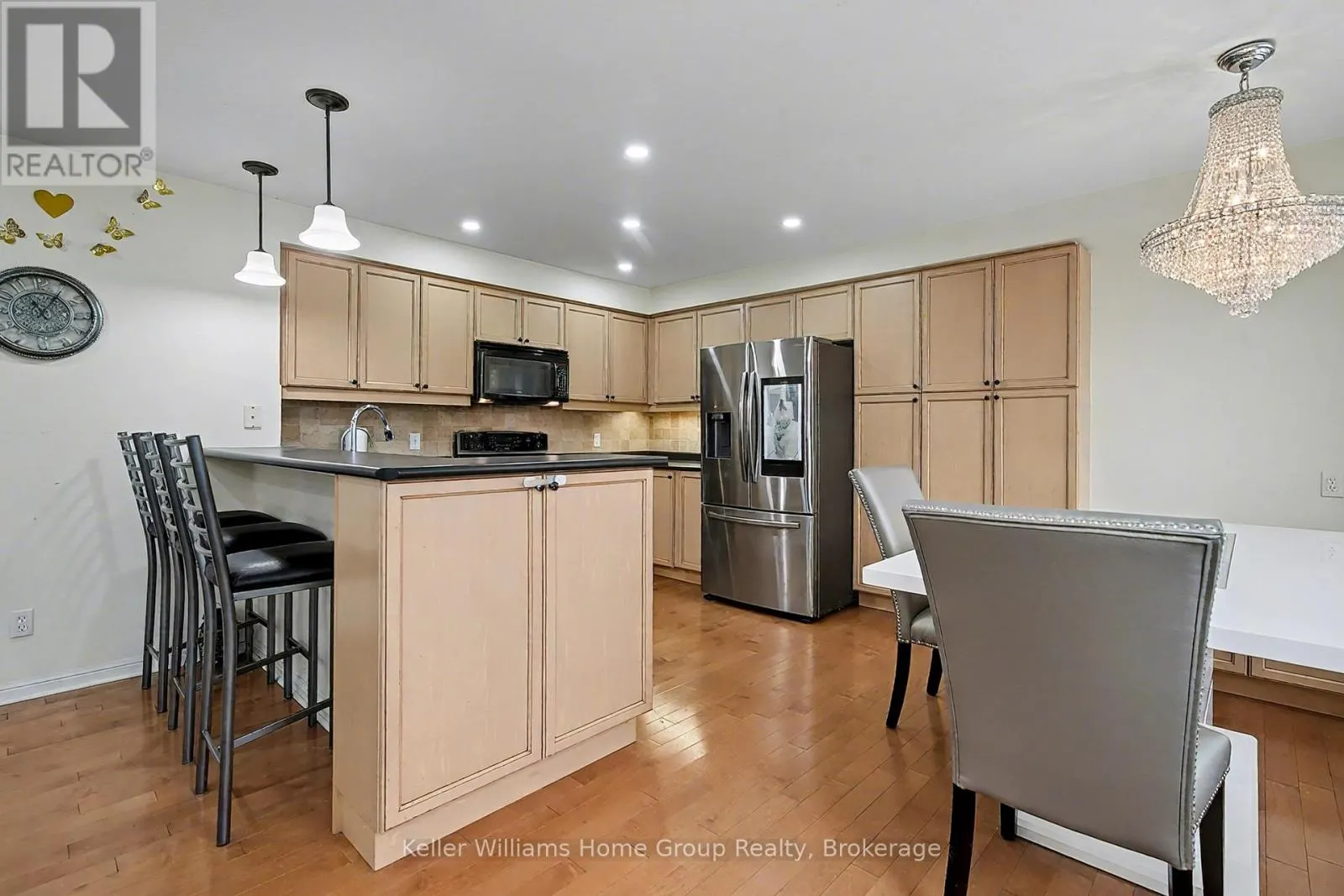 UPPER - 24 BAINTREE WAY #Upper
