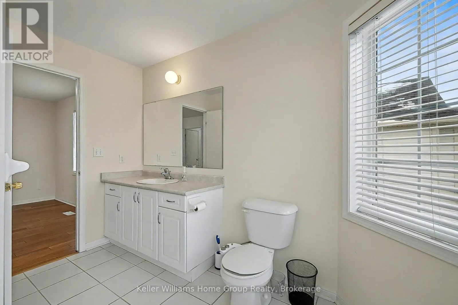 UPPER - 24 BAINTREE WAY #Upper