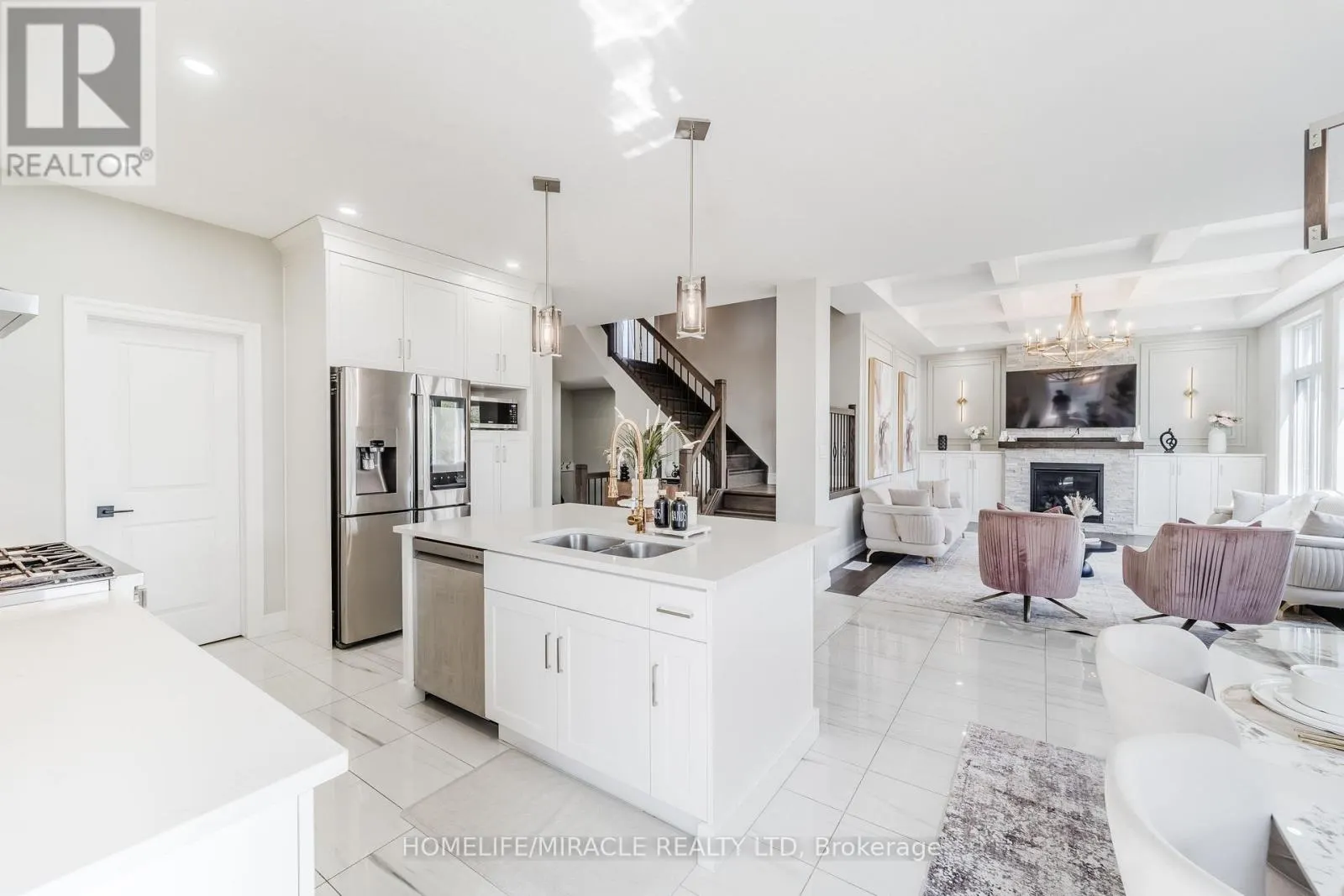 245 TAMARACK BOULEVARD