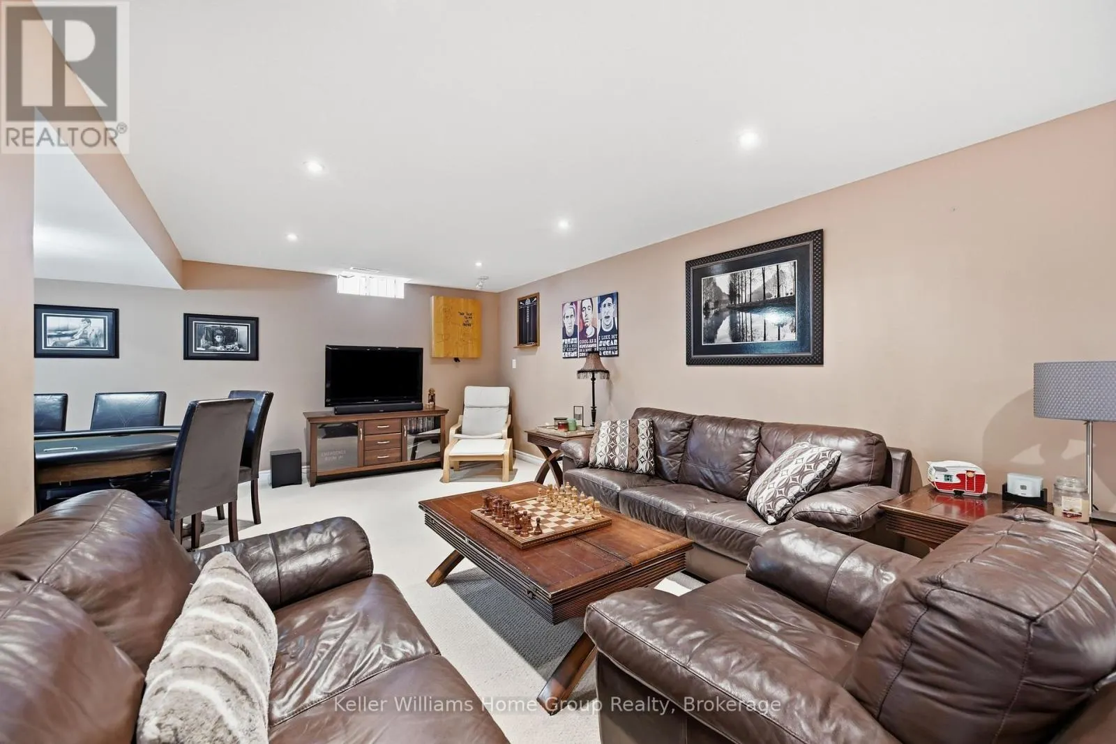 31 VINIFERA DRIVE