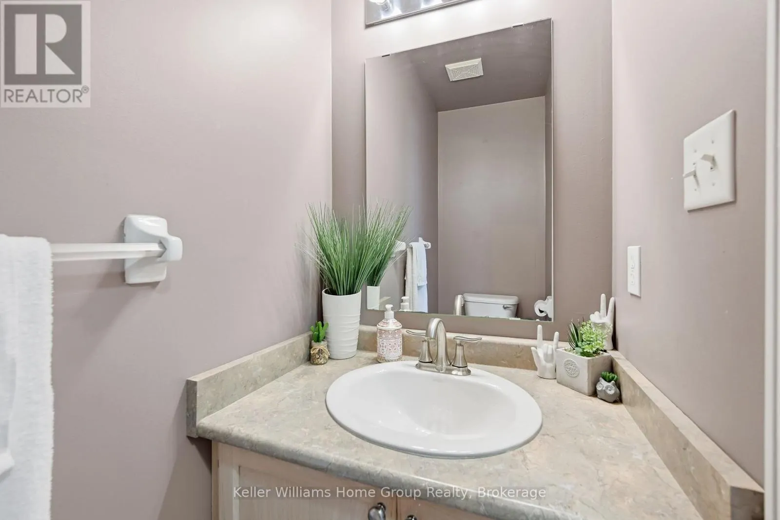 31 VINIFERA DRIVE