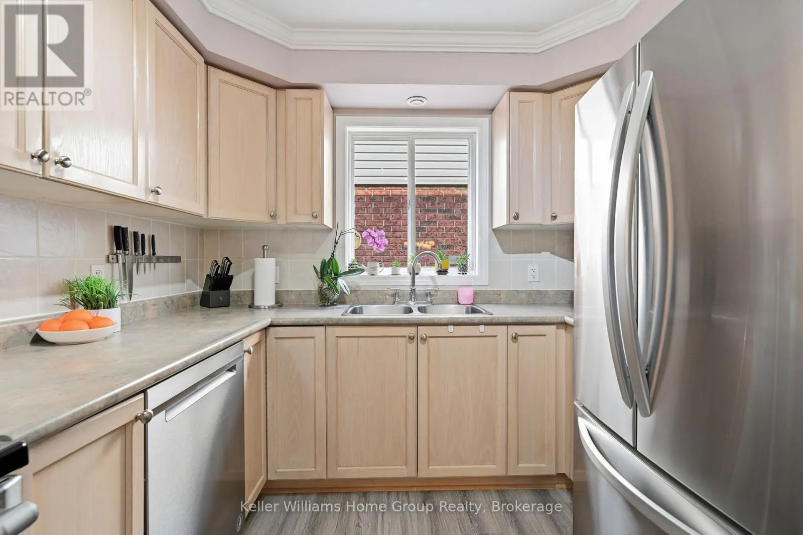 31 VINIFERA DRIVE