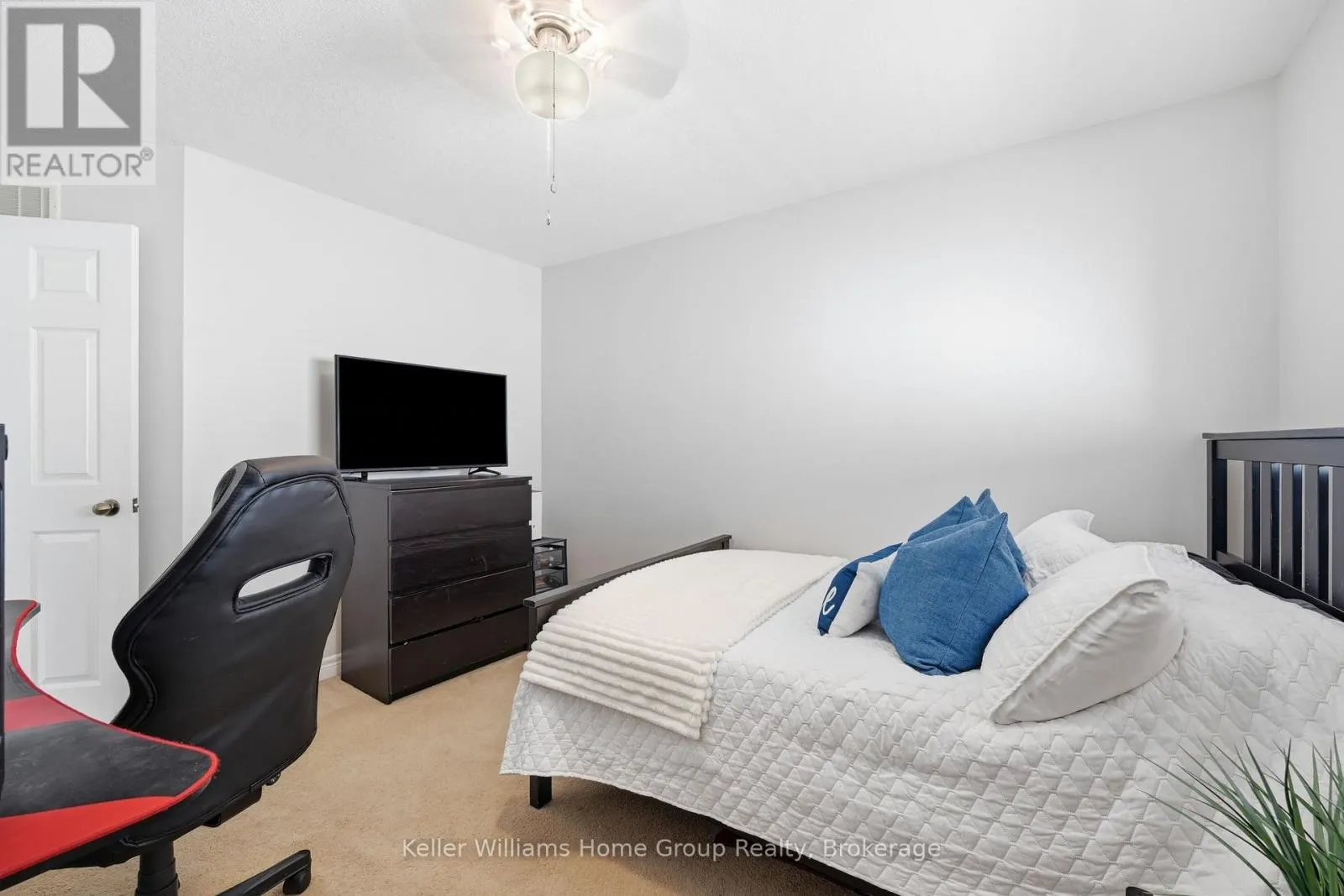 31 VINIFERA DRIVE