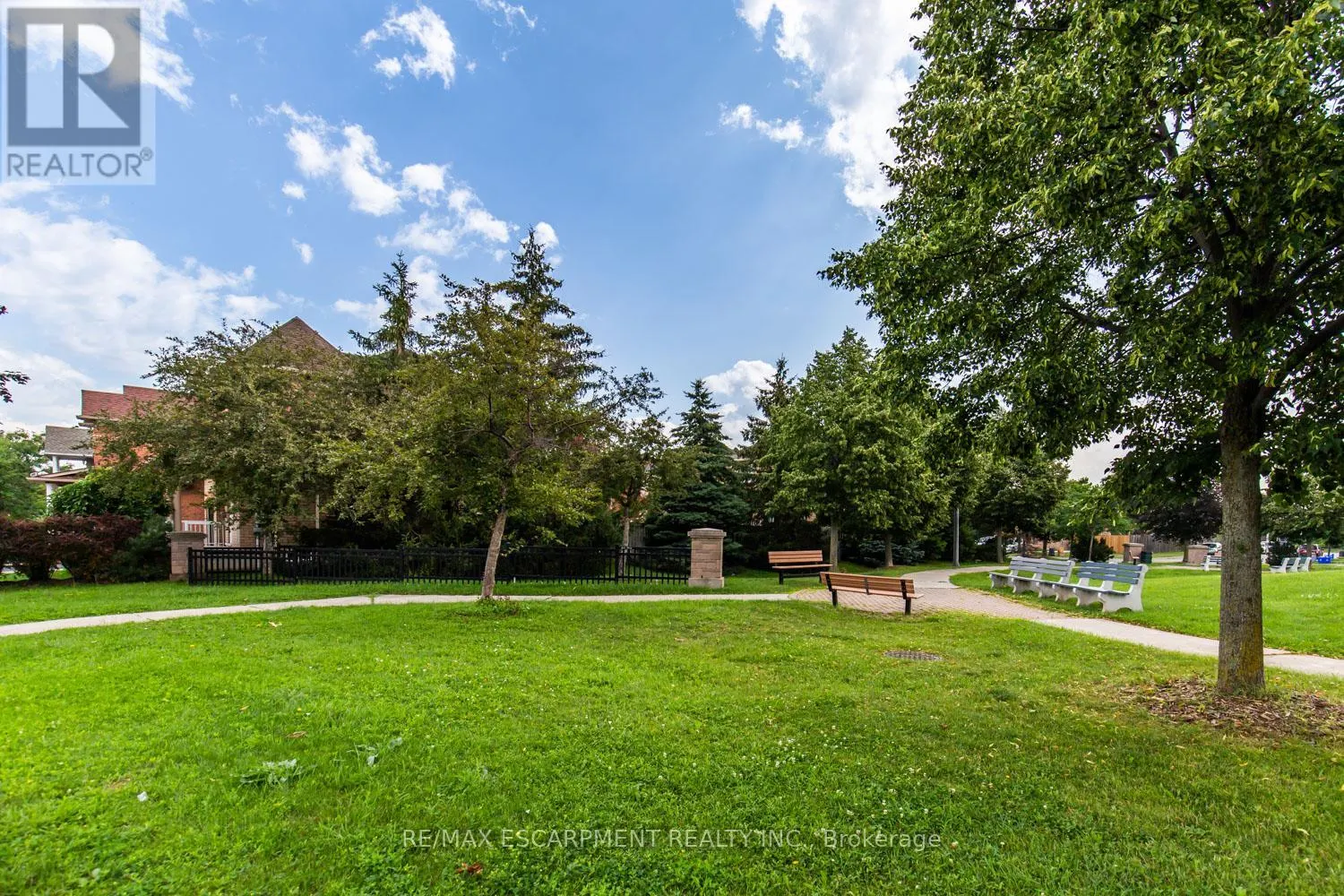 109 PEACHWOOD CRESCENT