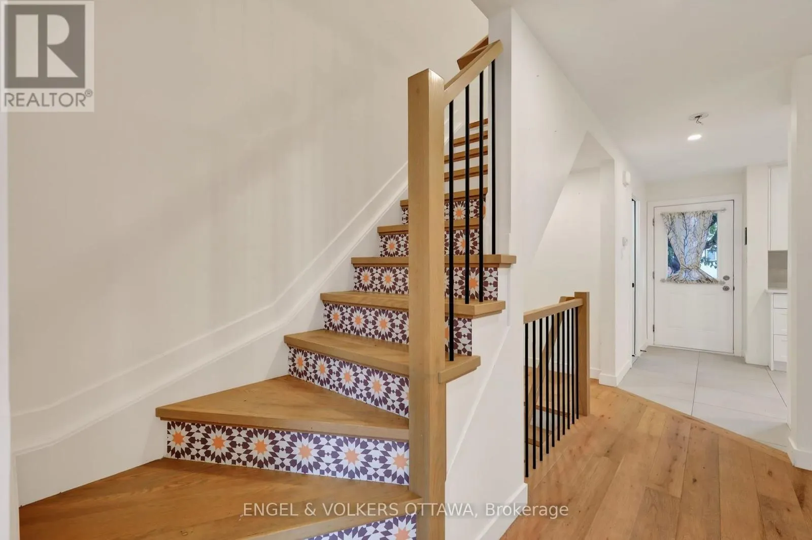 259 TEAL CRESCENT