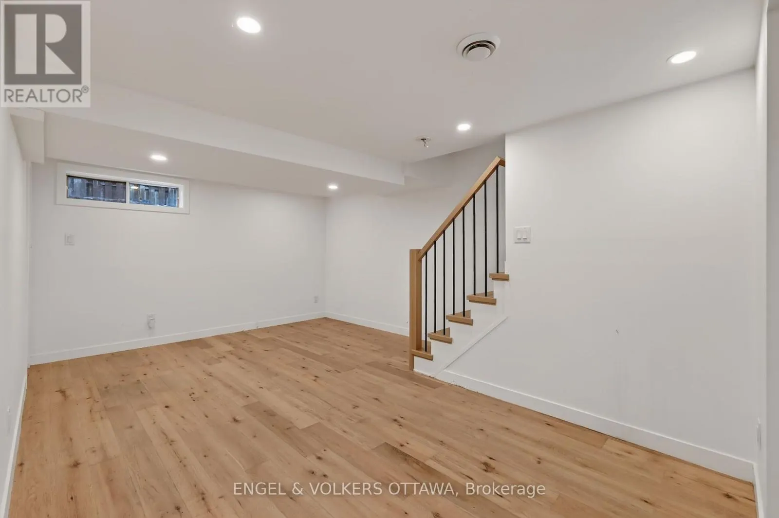 259 TEAL CRESCENT