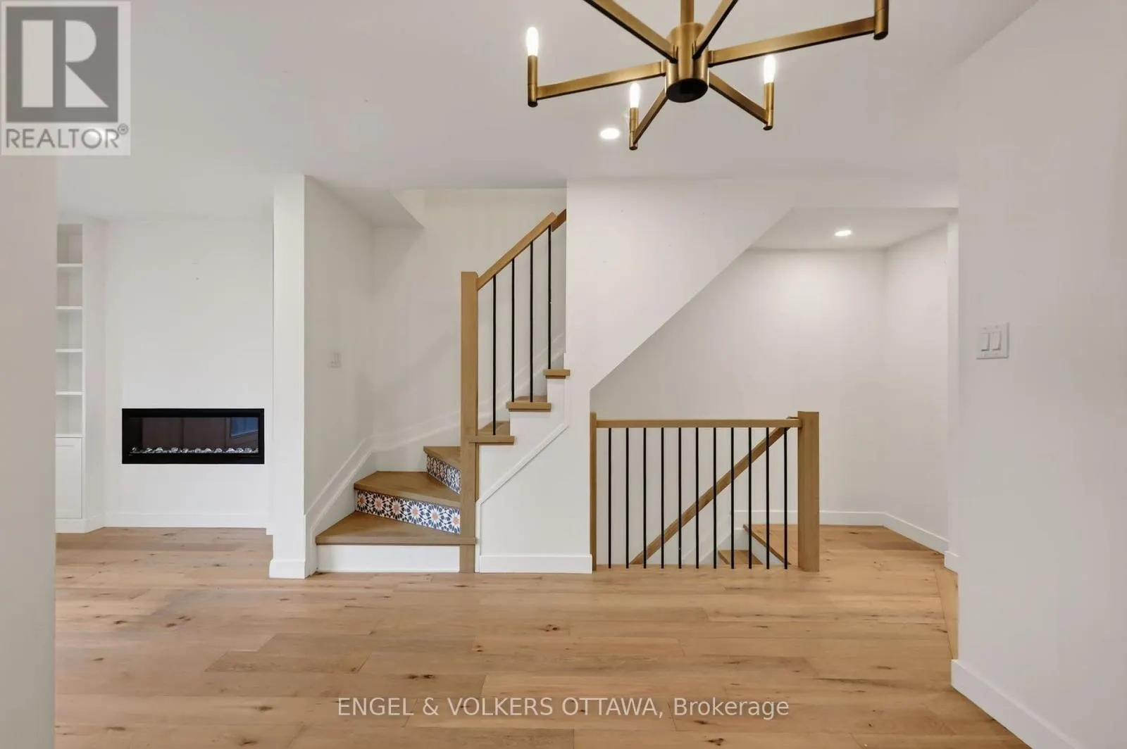 259 TEAL CRESCENT