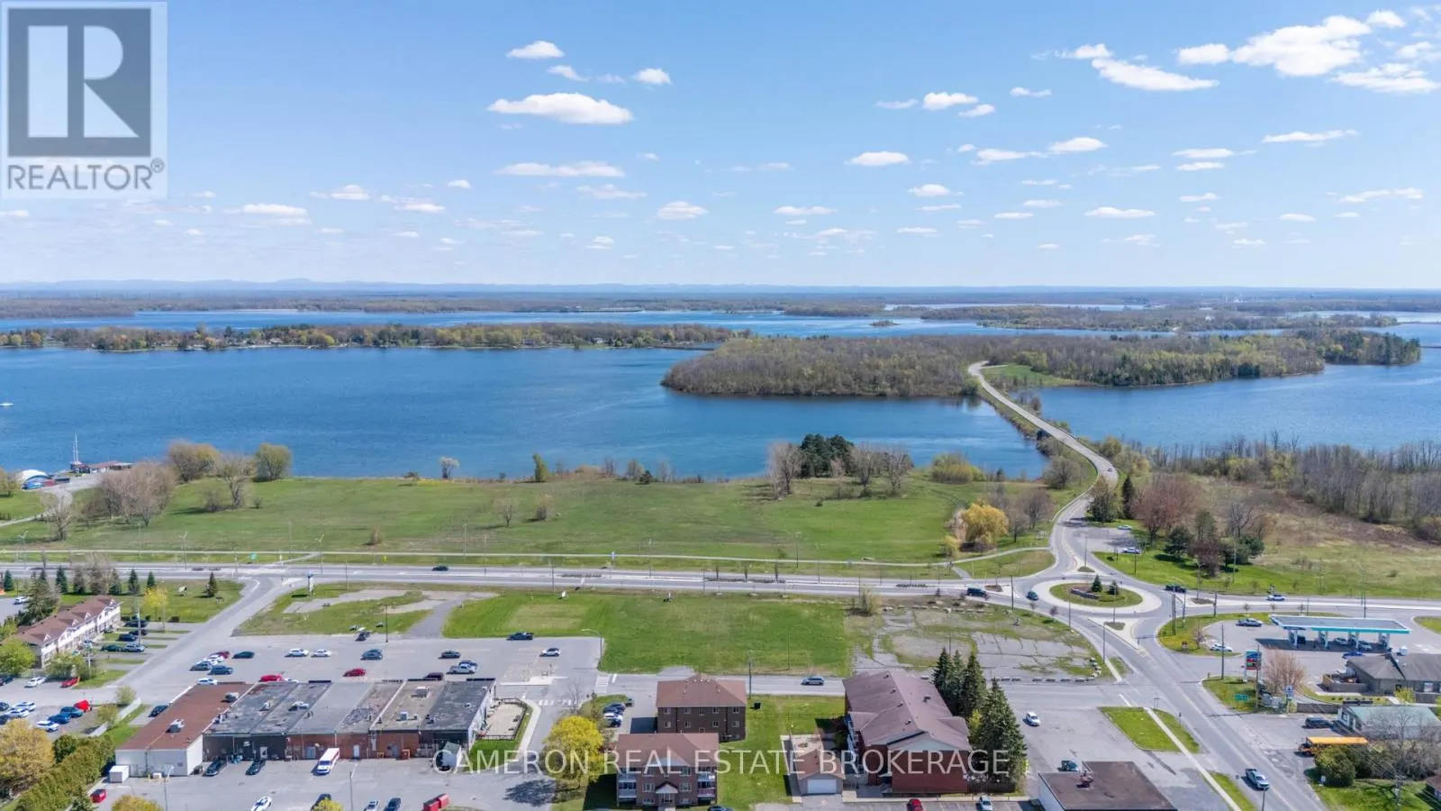 27 LONG SAULT DRIVE