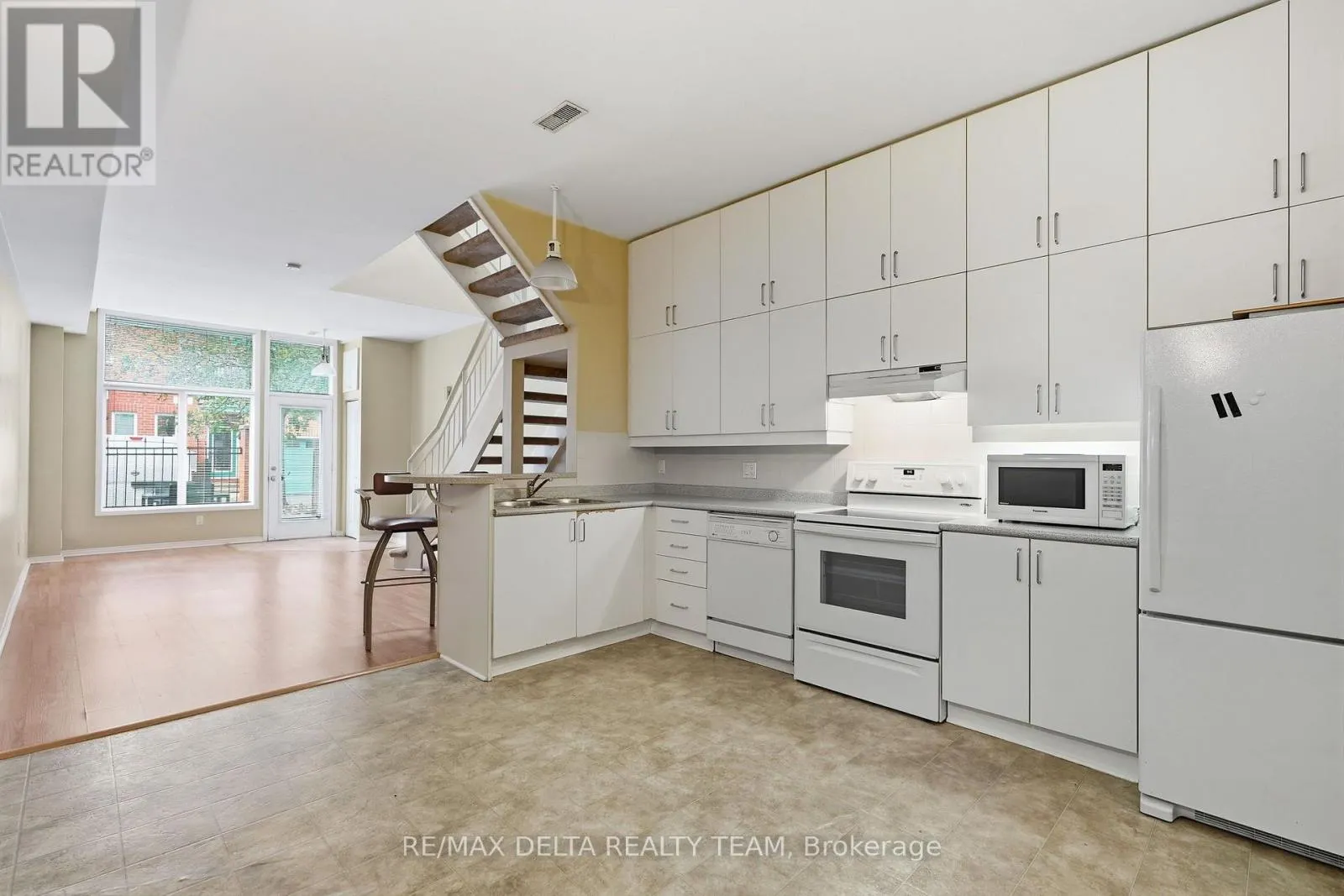 7 - 170 CATHCART STREET