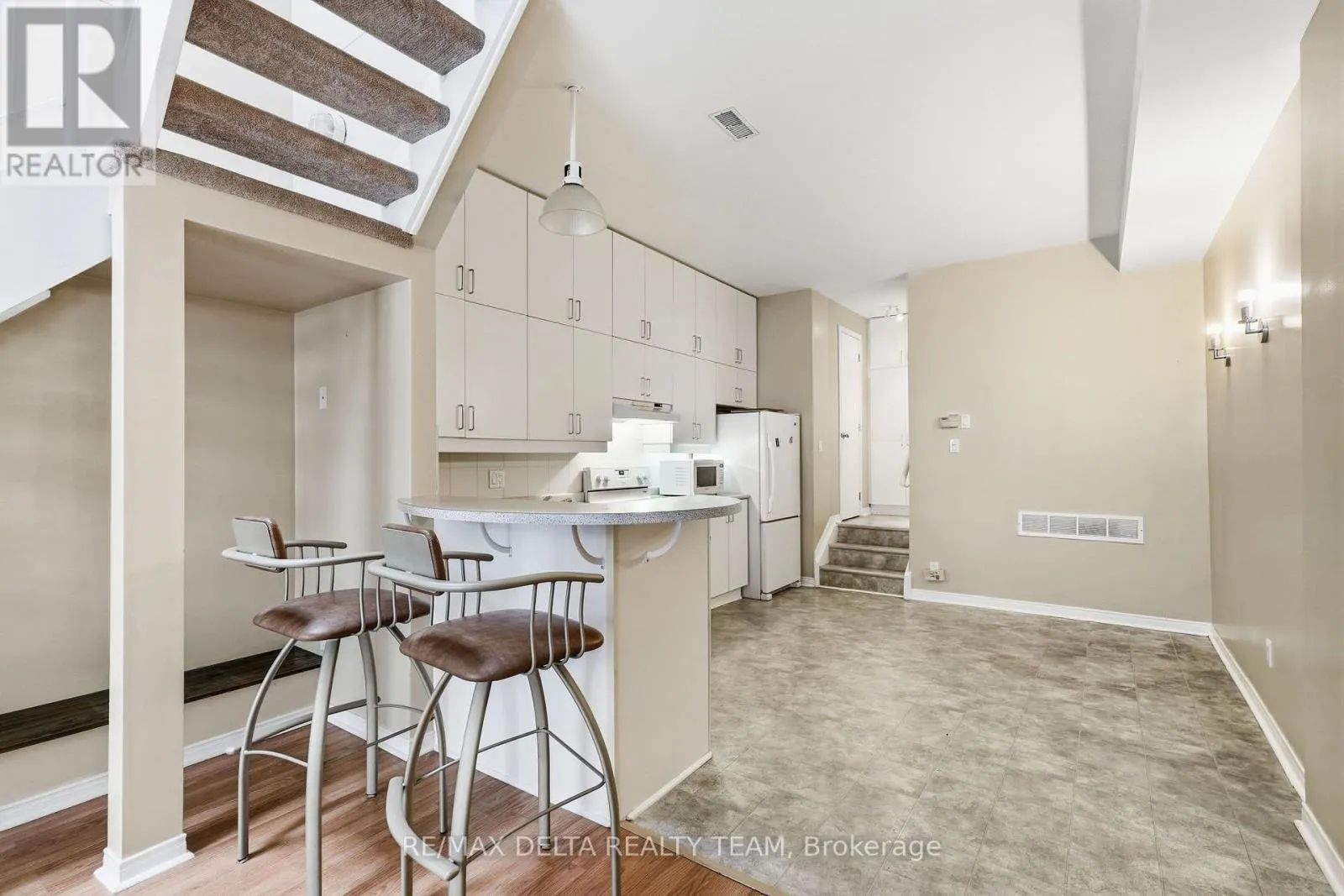 7 - 170 CATHCART STREET