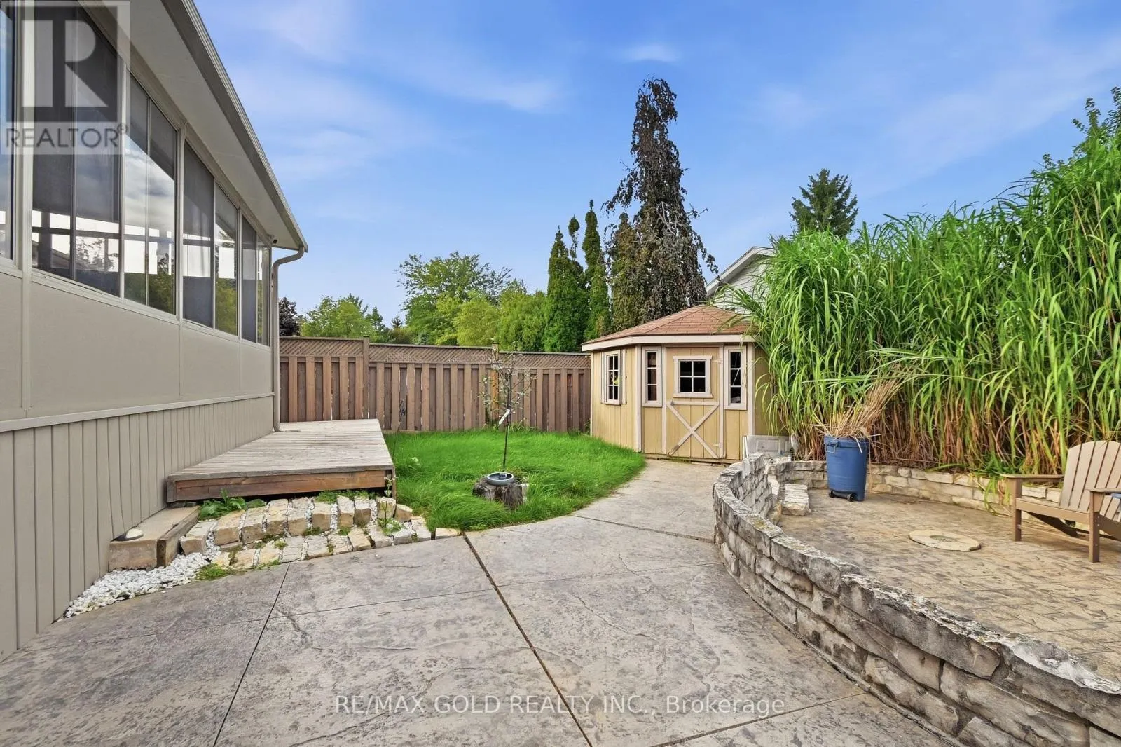8 GARDEN PATH