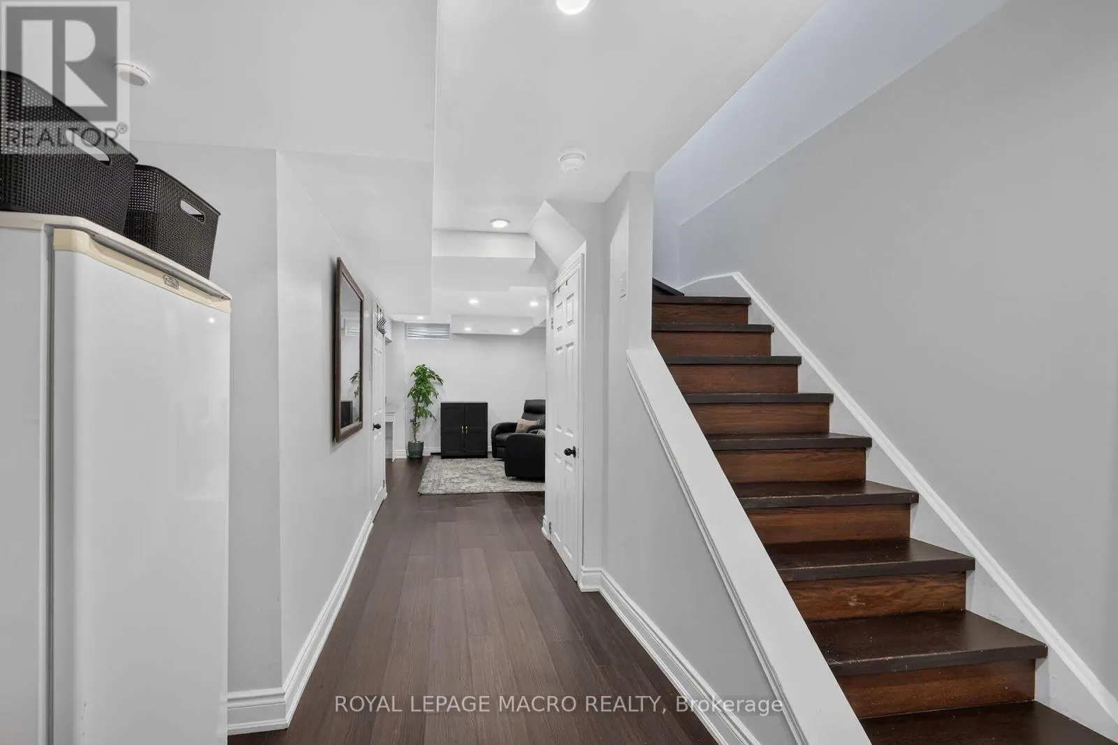 119 GOWLAND DRIVE