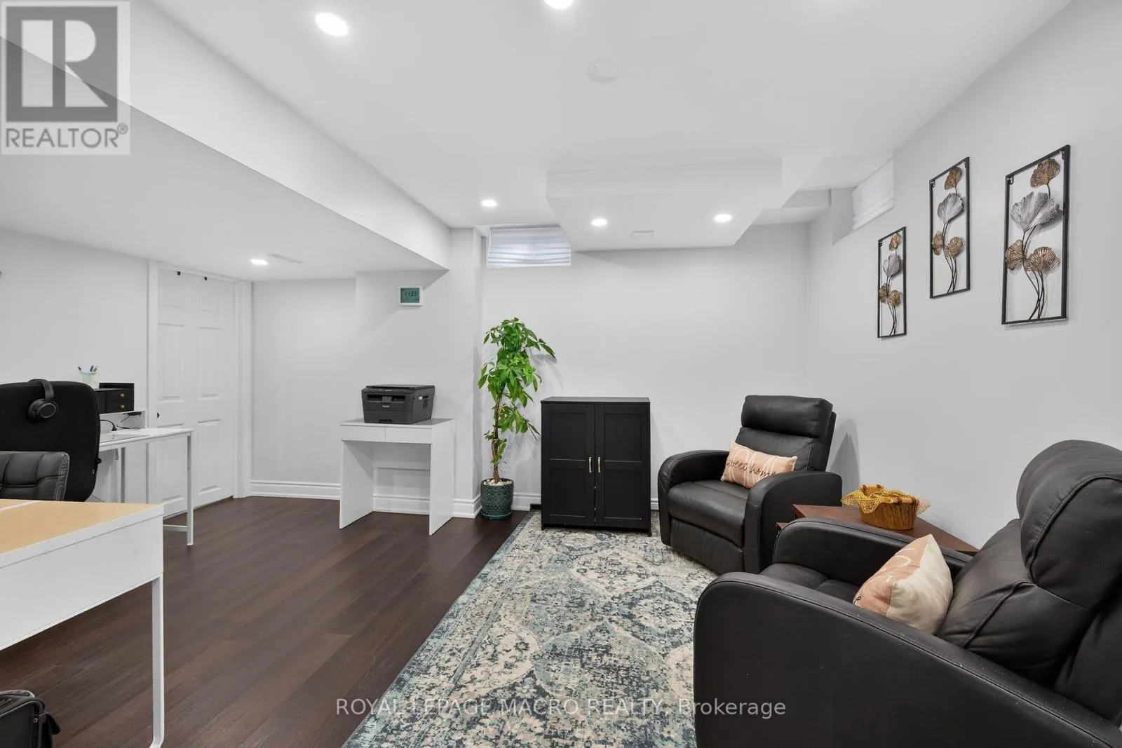 119 GOWLAND DRIVE