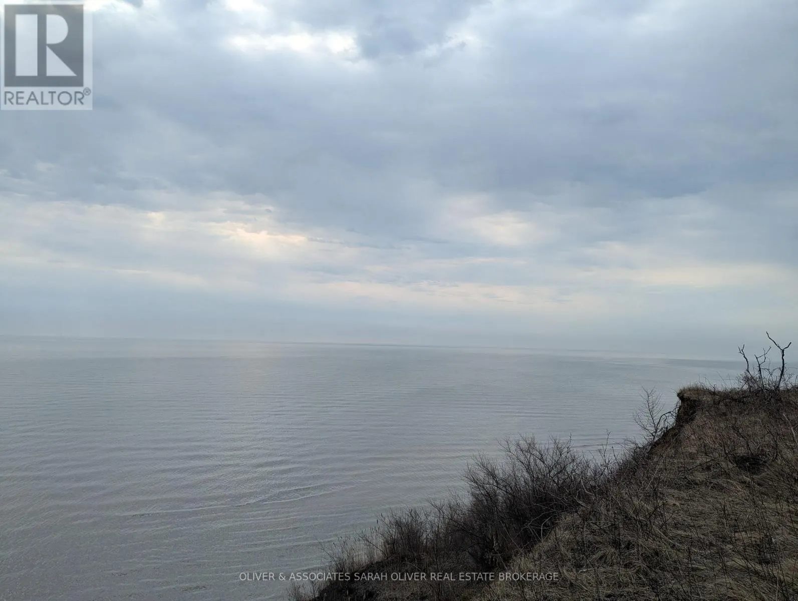 BETWEEN 25097 & 24745 GRAY LINE