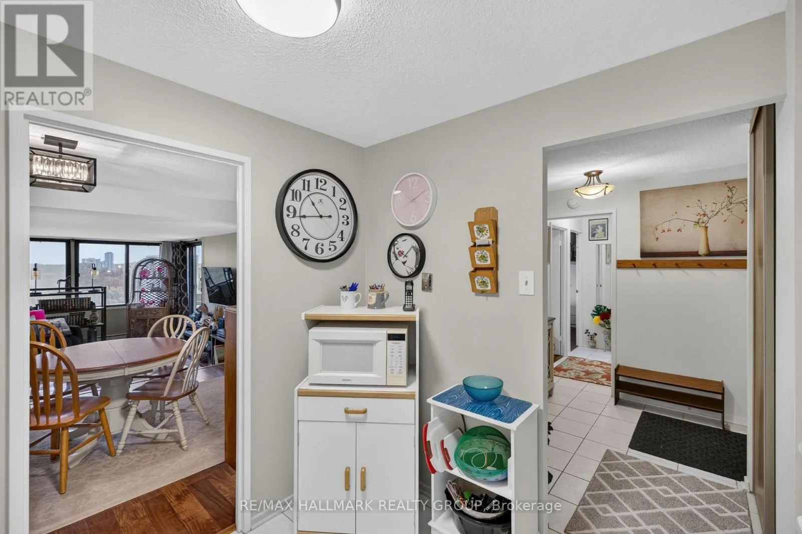 1005 - 415 GREENVIEW AVENUE