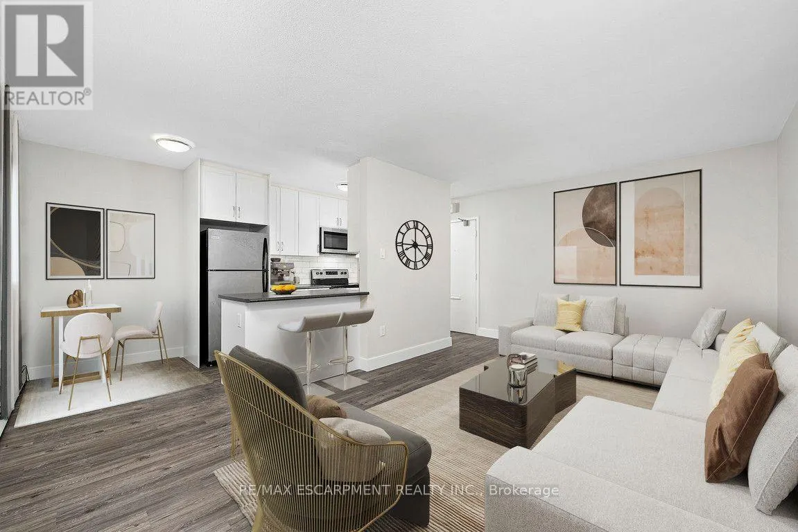 401 - 607 HERITAGE DRIVE