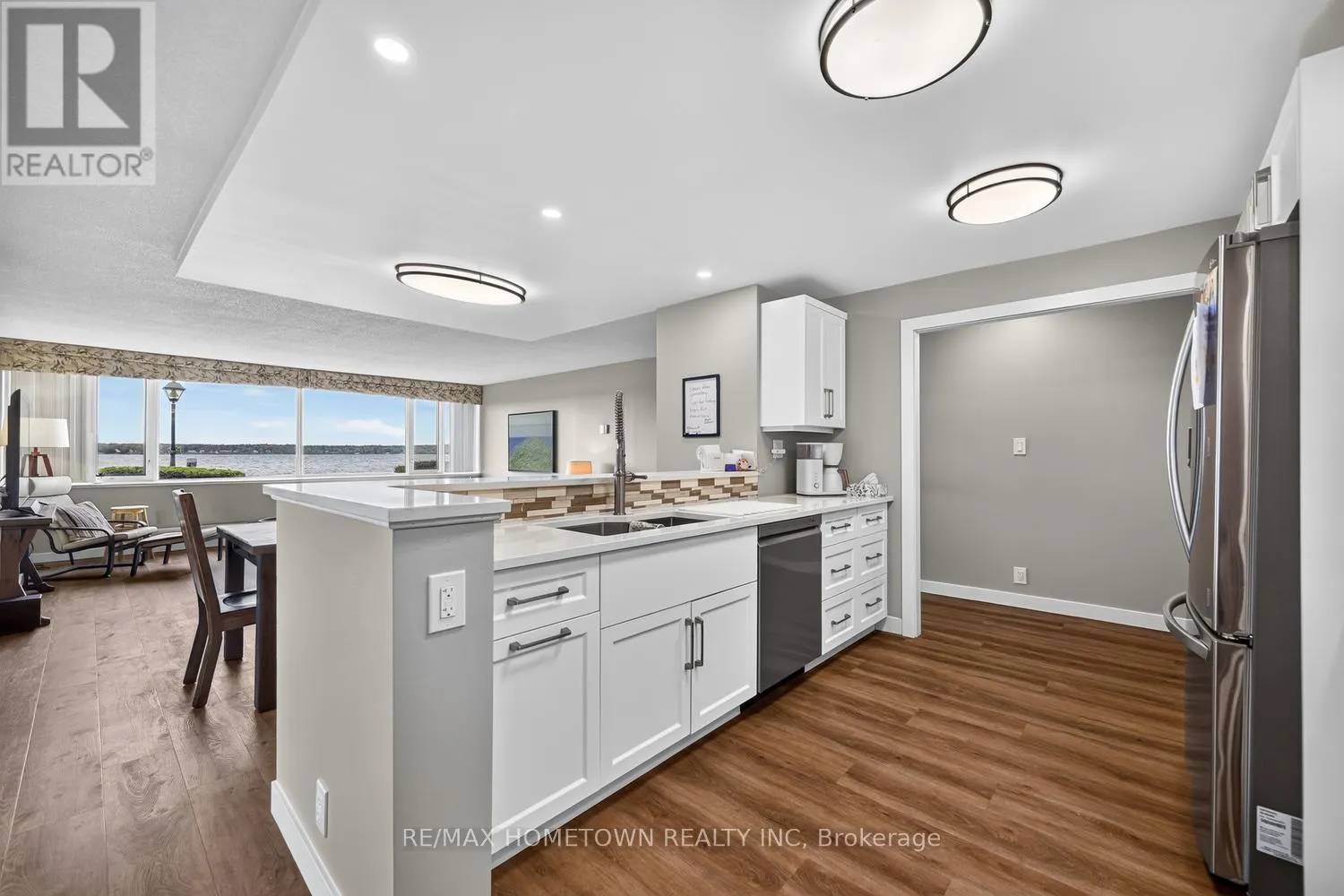 103 - 55 WATER STREET E