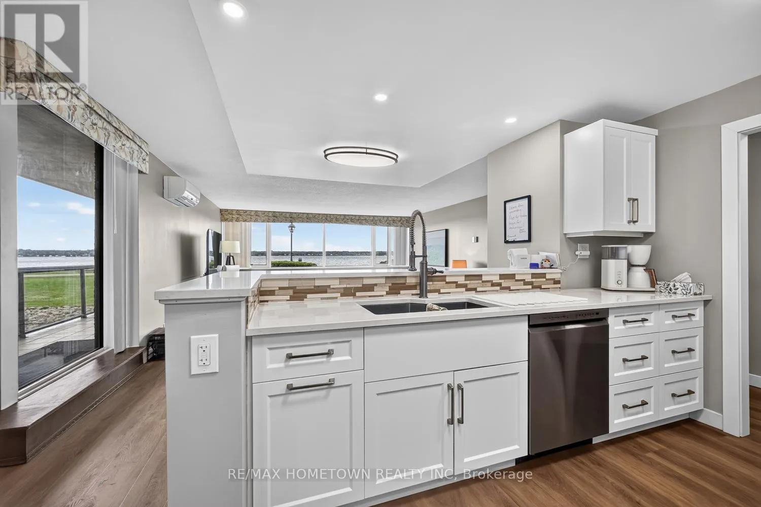 103 - 55 WATER STREET E