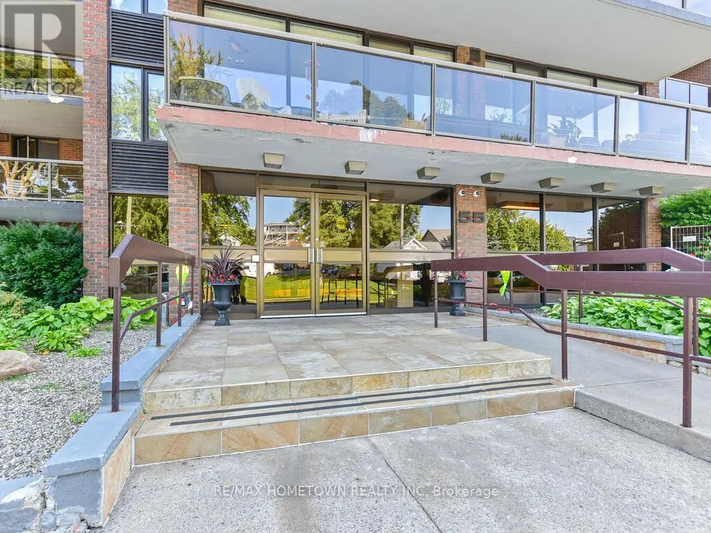 103 - 55 WATER STREET E