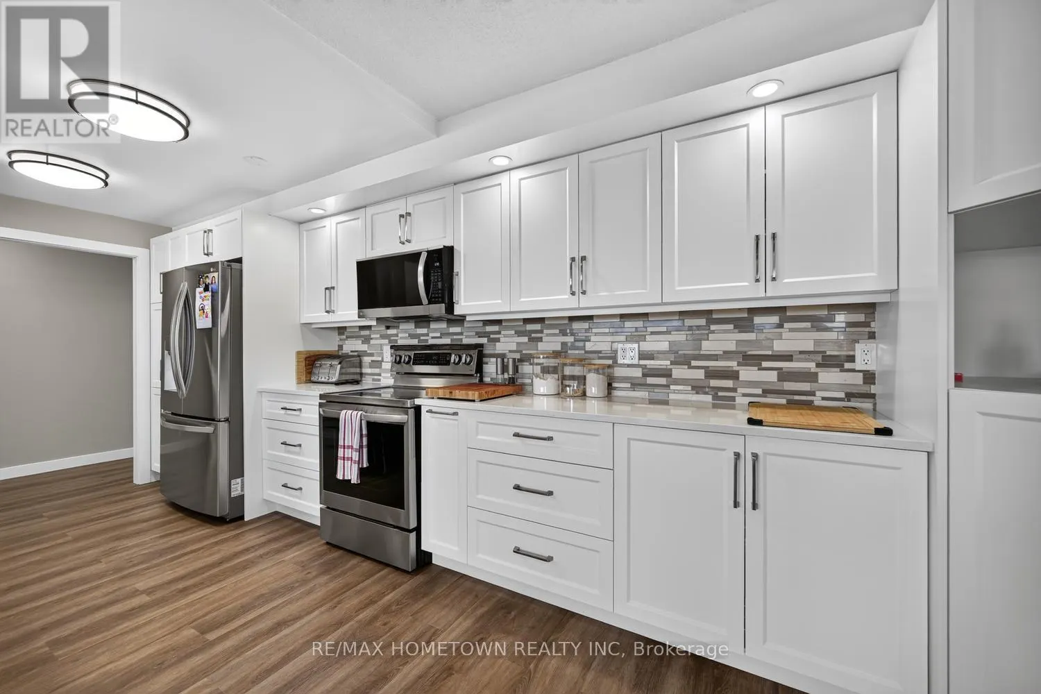 103 - 55 WATER STREET E