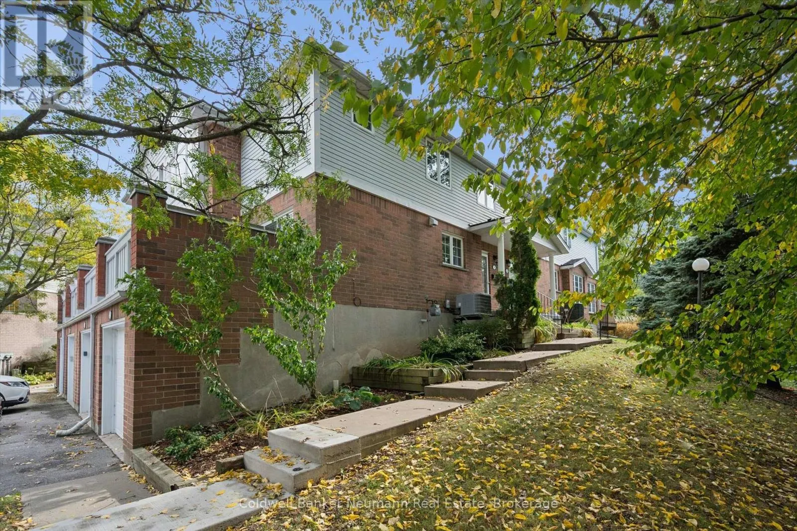20 - 941 GORDON STREET #20