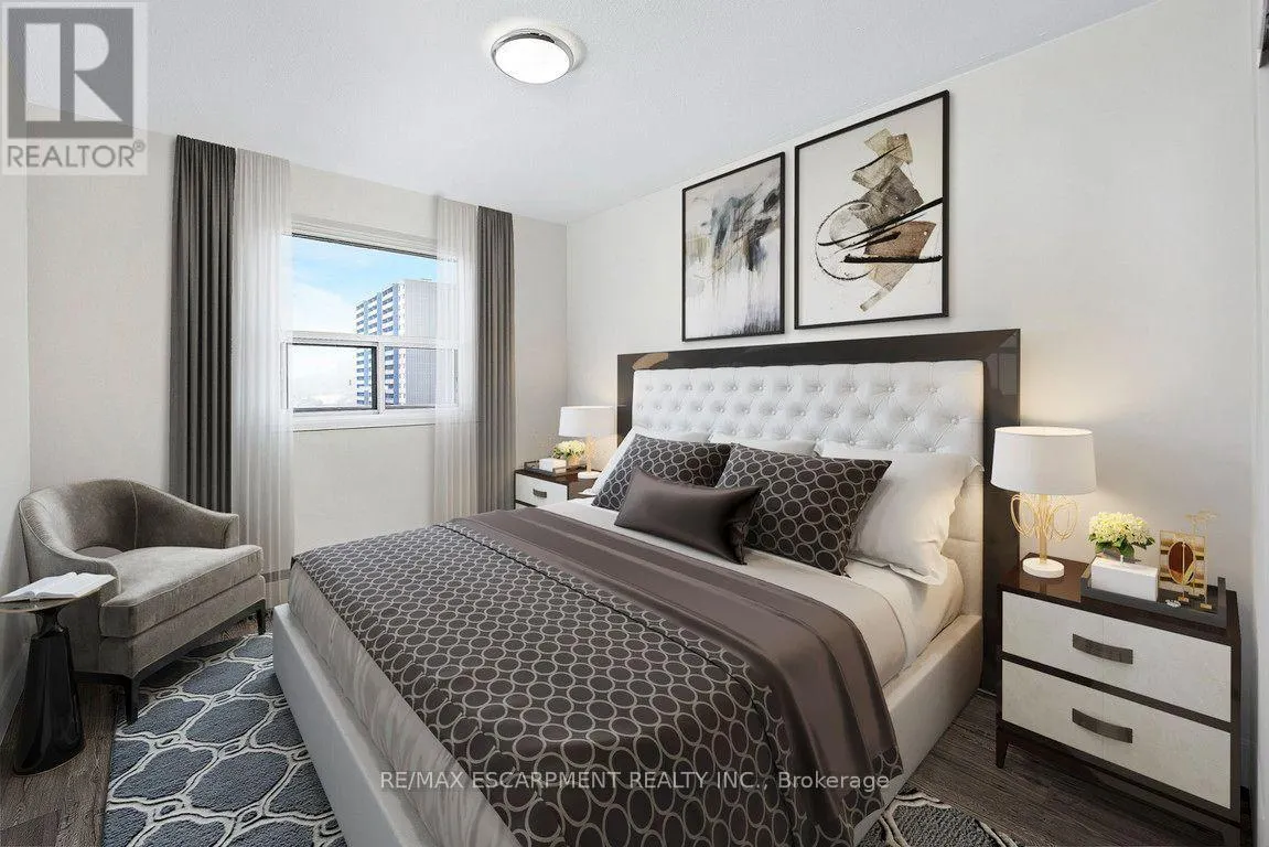 702 - 607 HERITAGE DRIVE