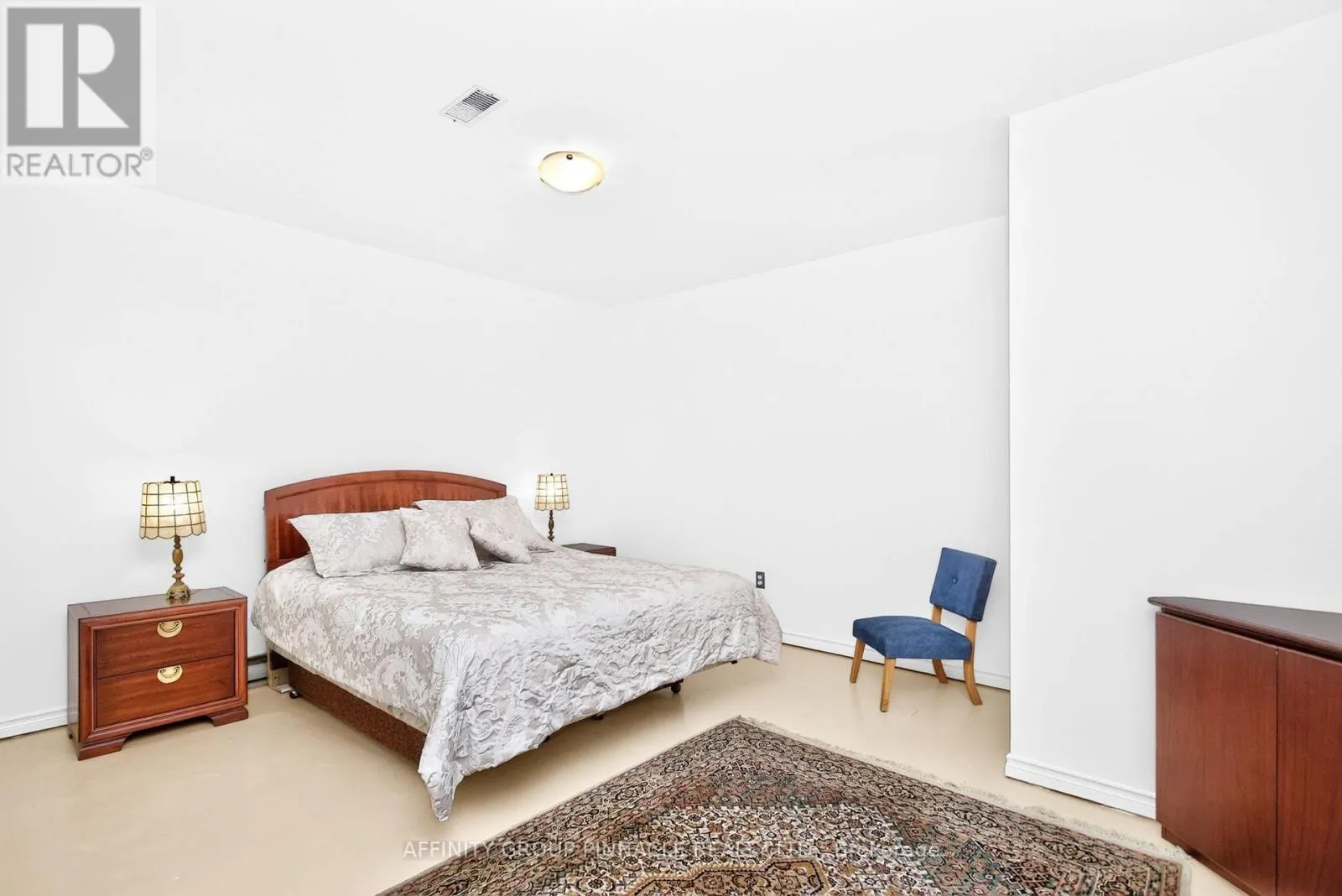 24 ANDREW DRIVE