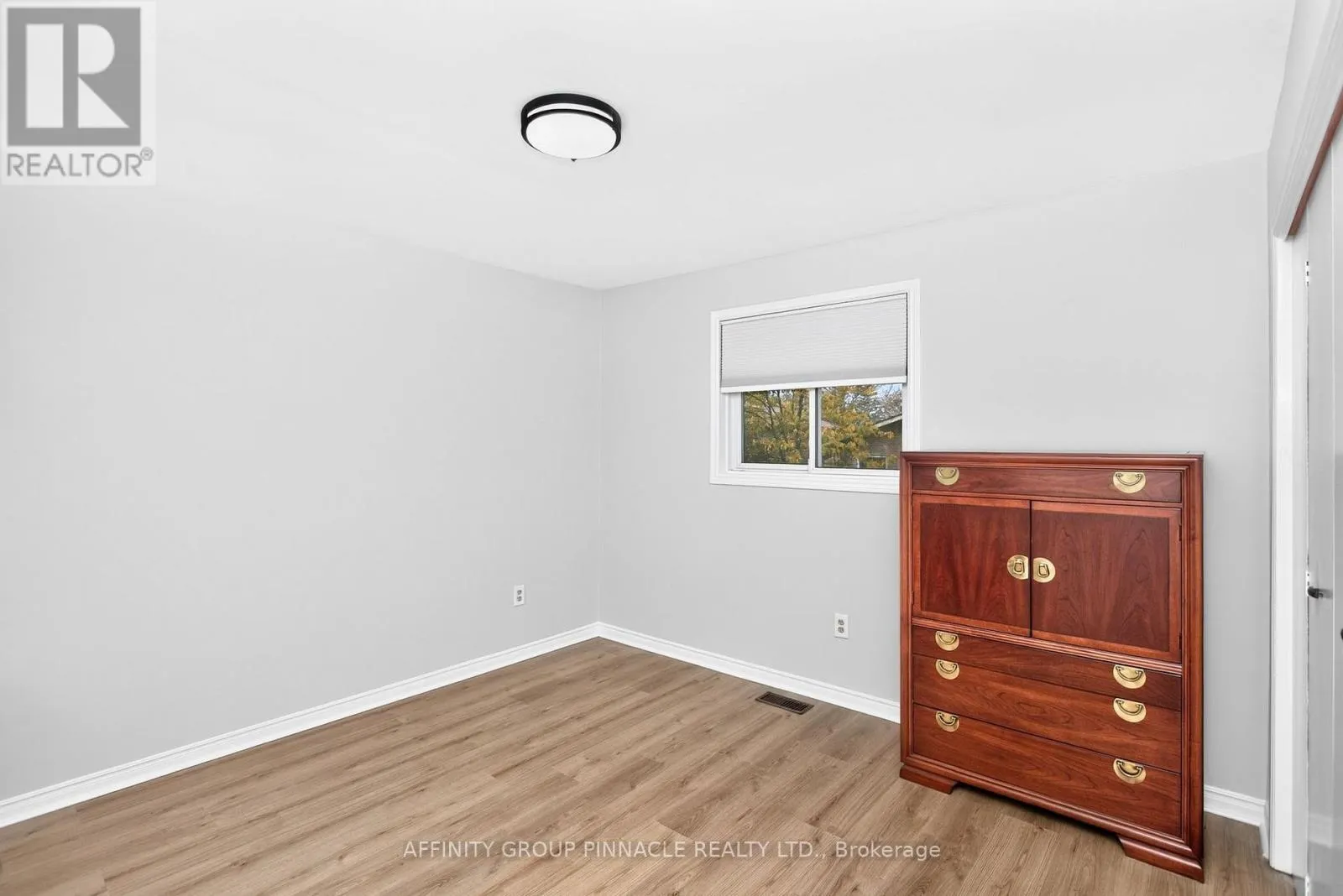 24 ANDREW DRIVE