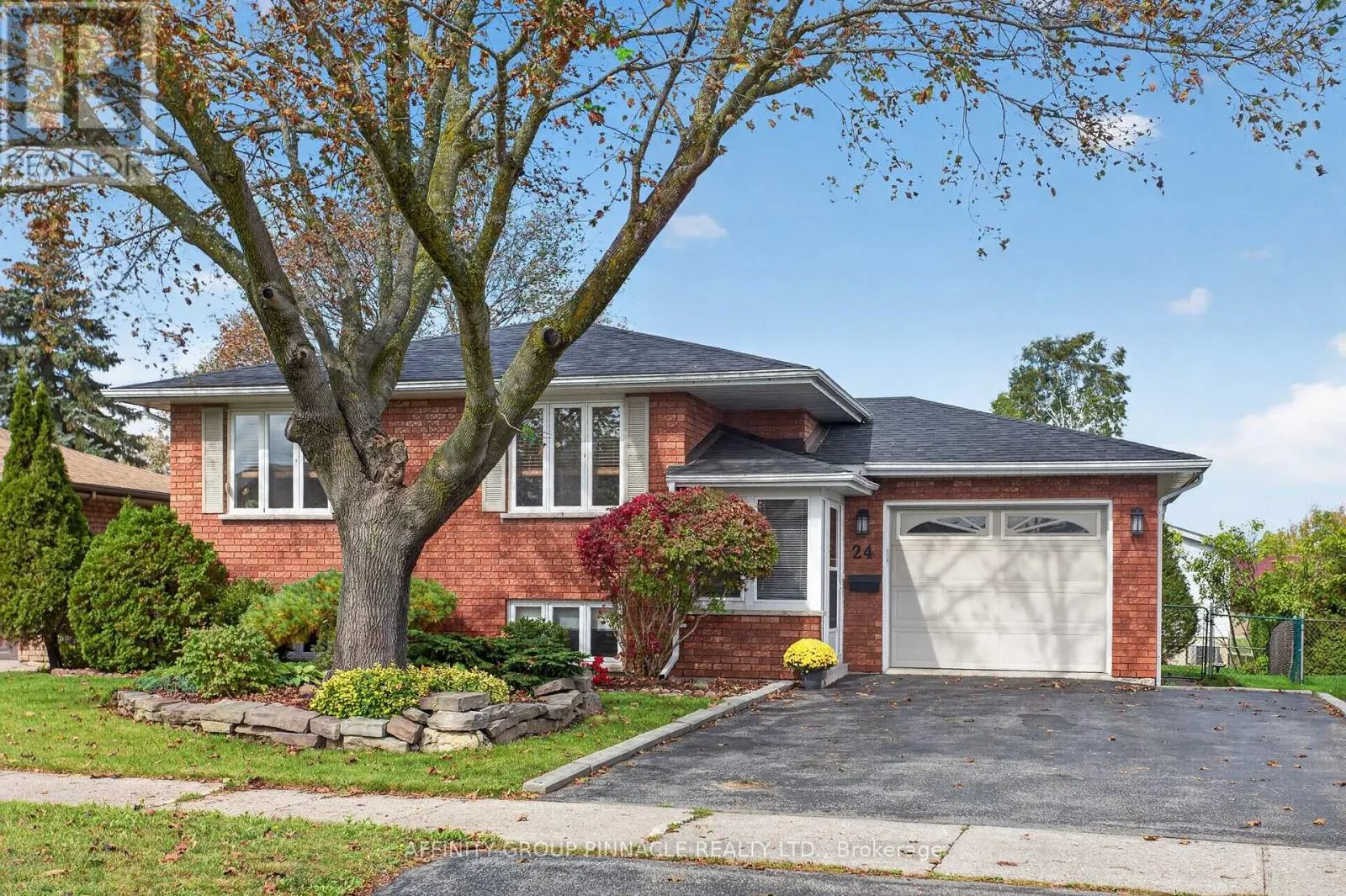 24 ANDREW DRIVE