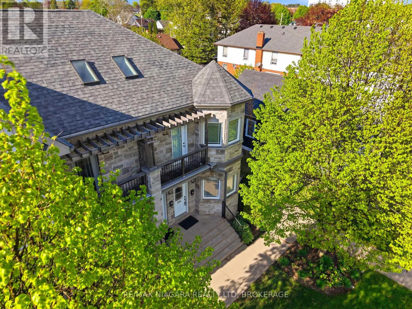 106 - 6045 DUNN STREET #106