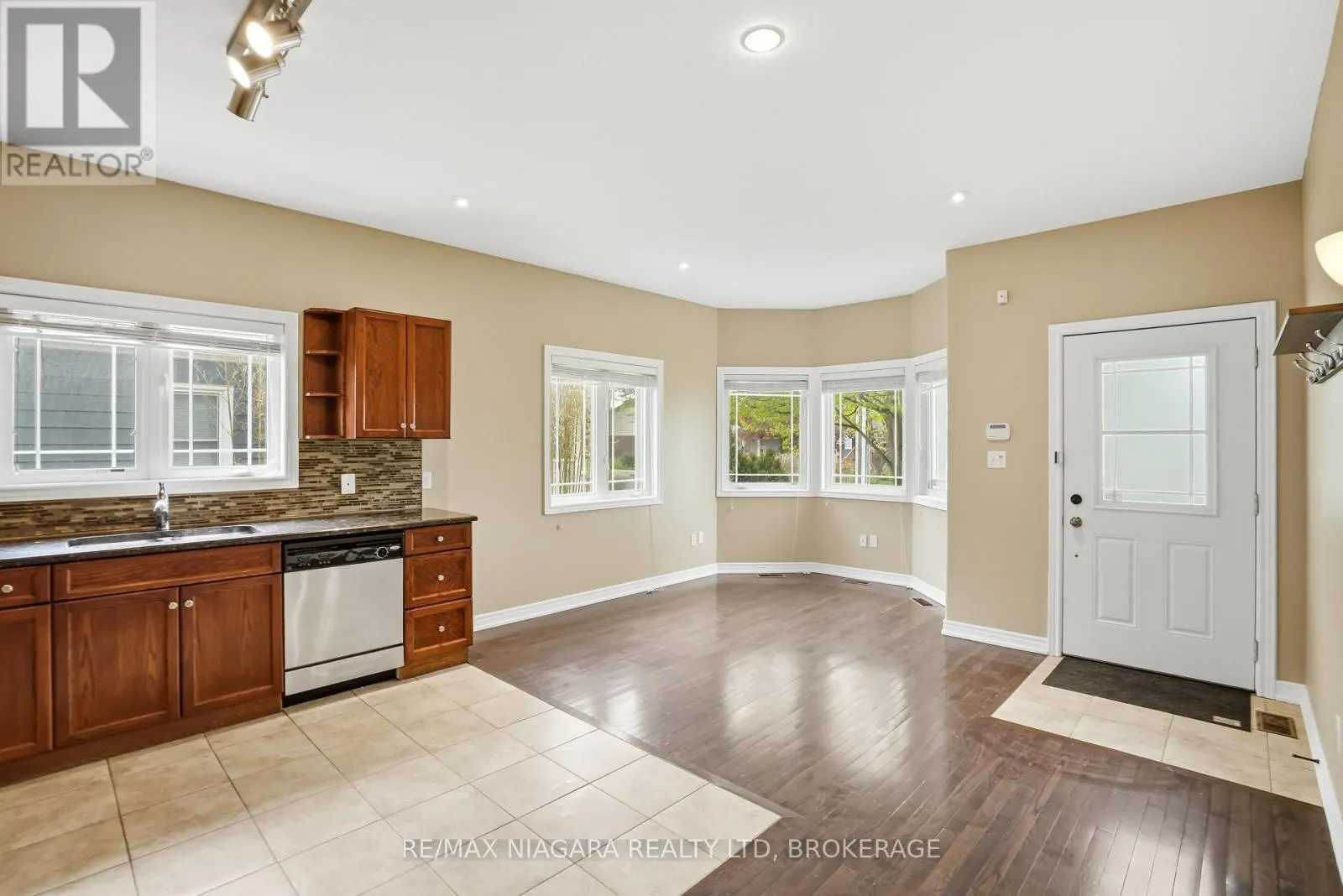 106 - 6045 DUNN STREET #106