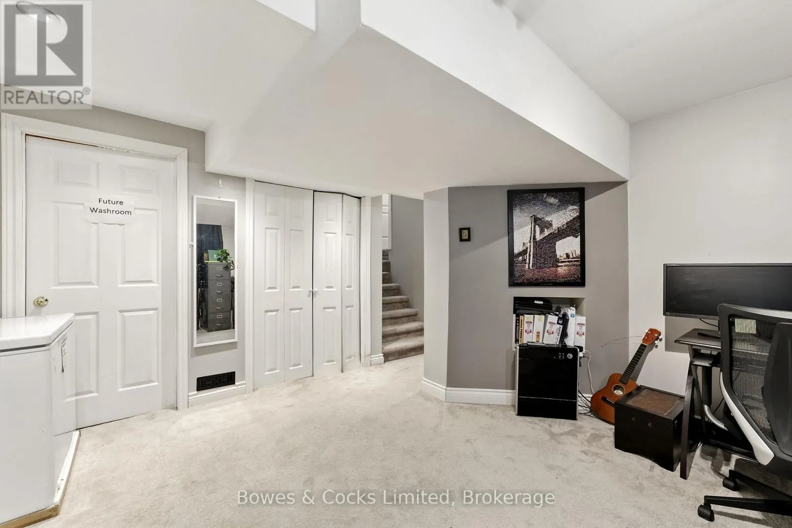 210 FARRIER CRESCENT