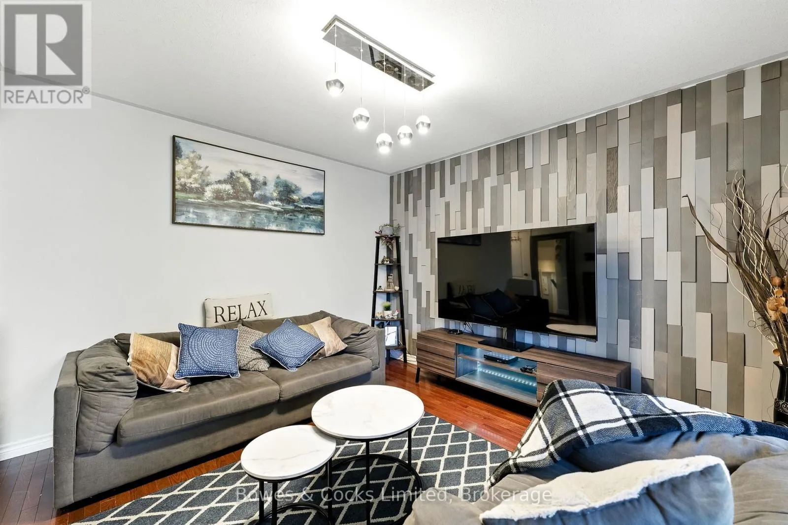 210 FARRIER CRESCENT