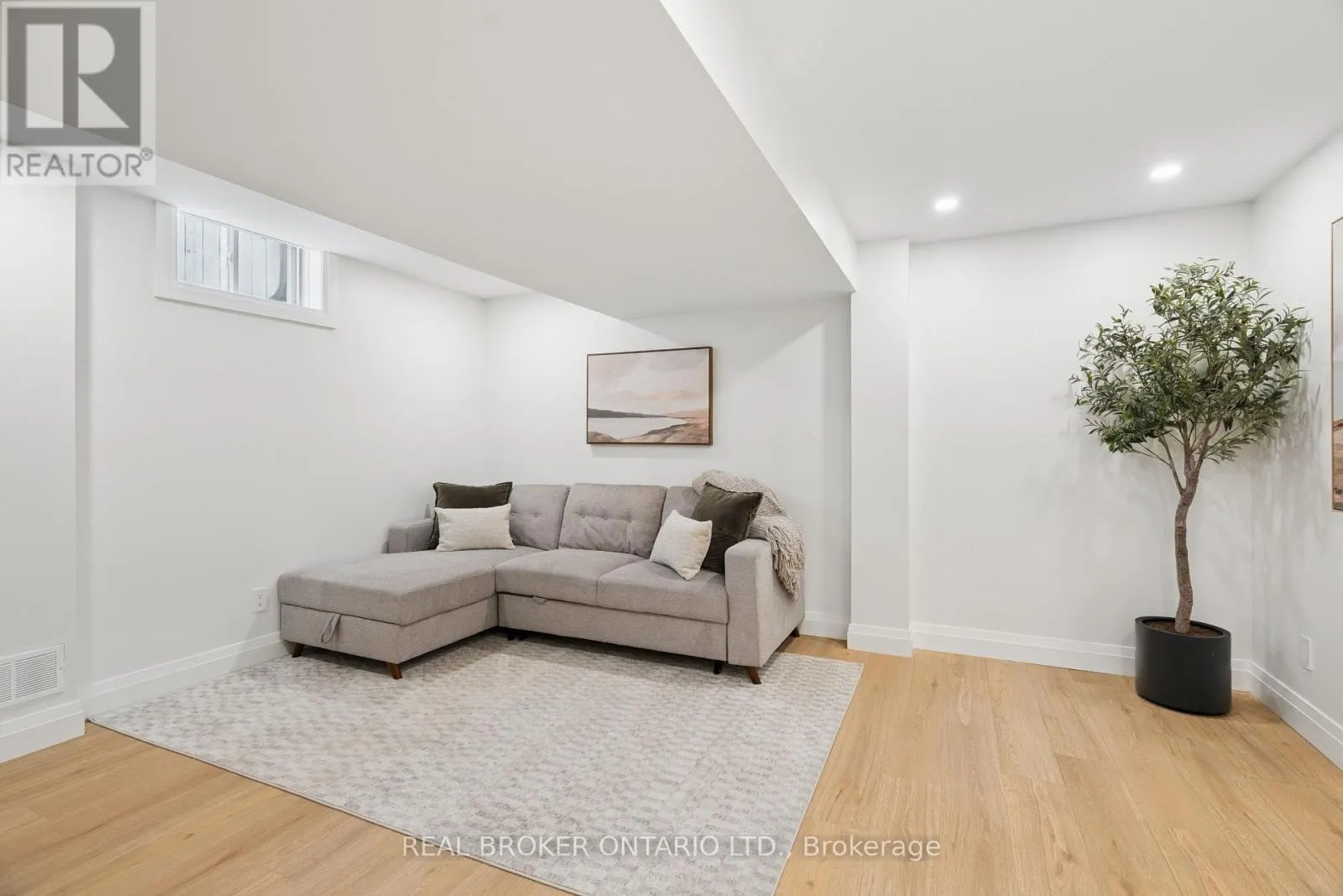 184 DUNBAR STREET