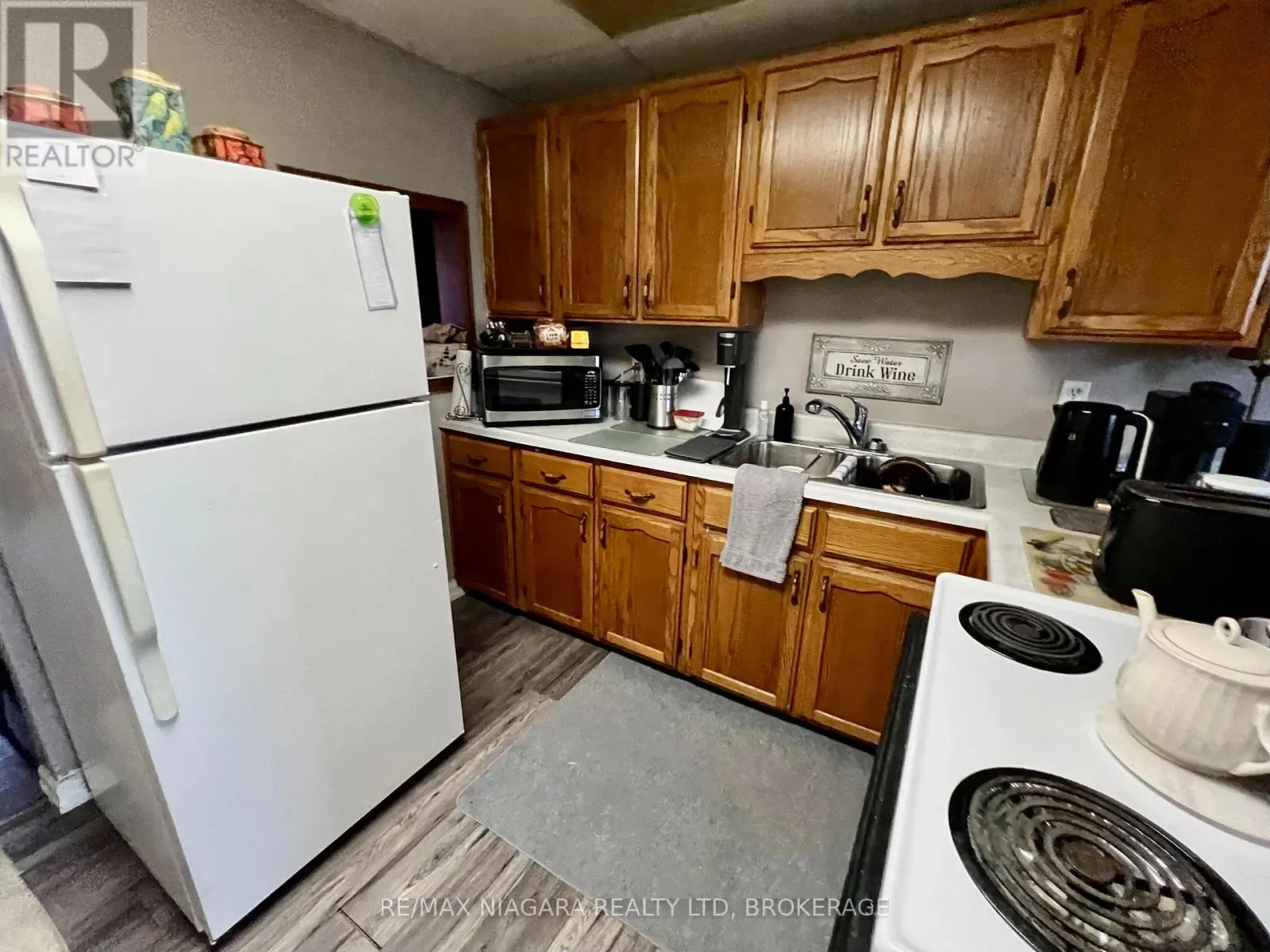 2 - 8646 WILLOUGHBY DRIVE #2
