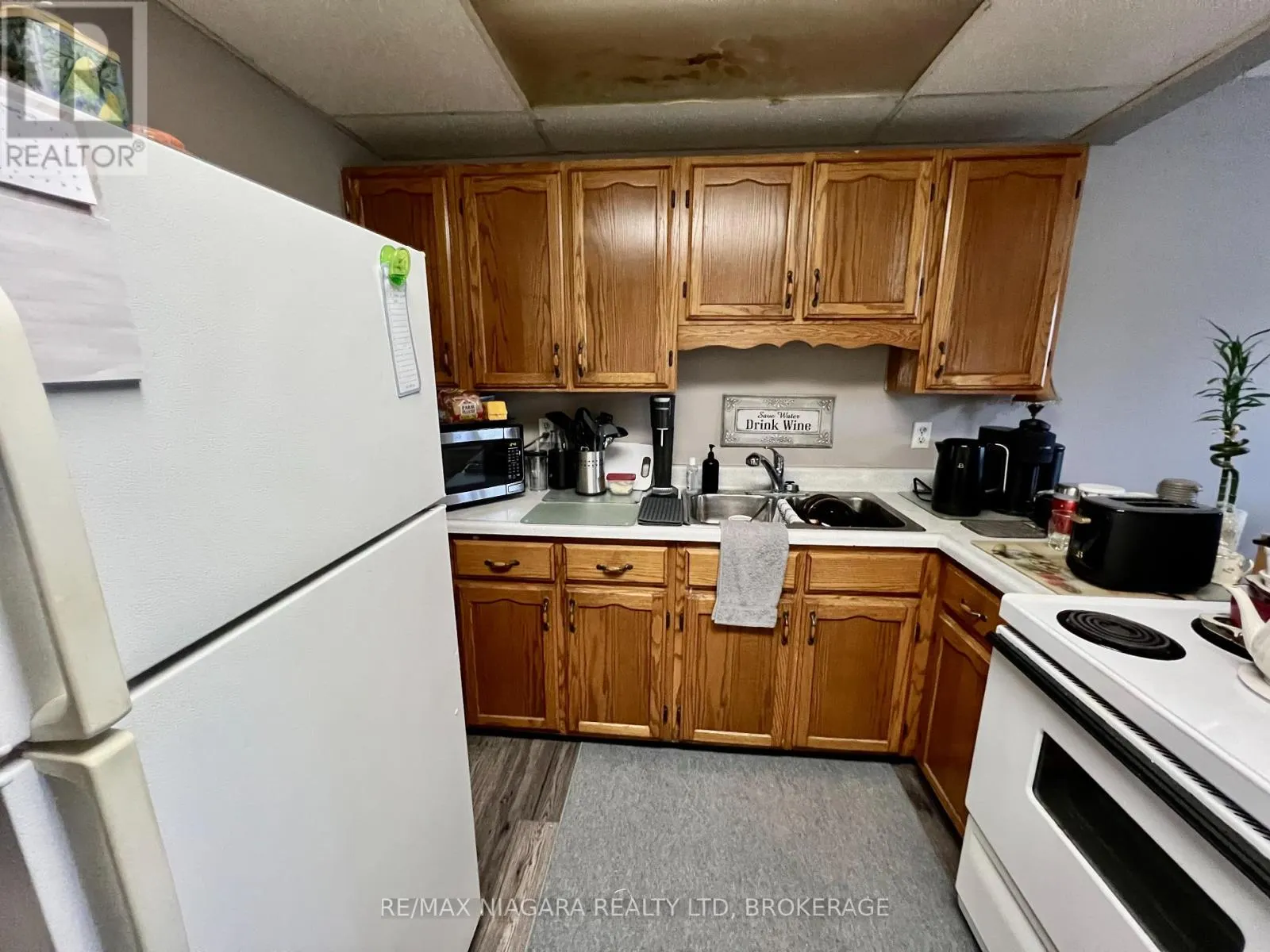 2 - 8646 WILLOUGHBY DRIVE #2