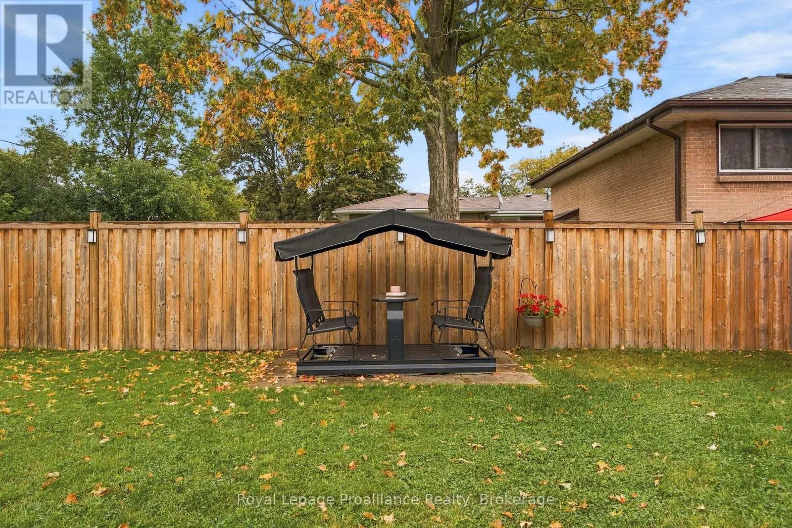 14 MUNRO AVENUE