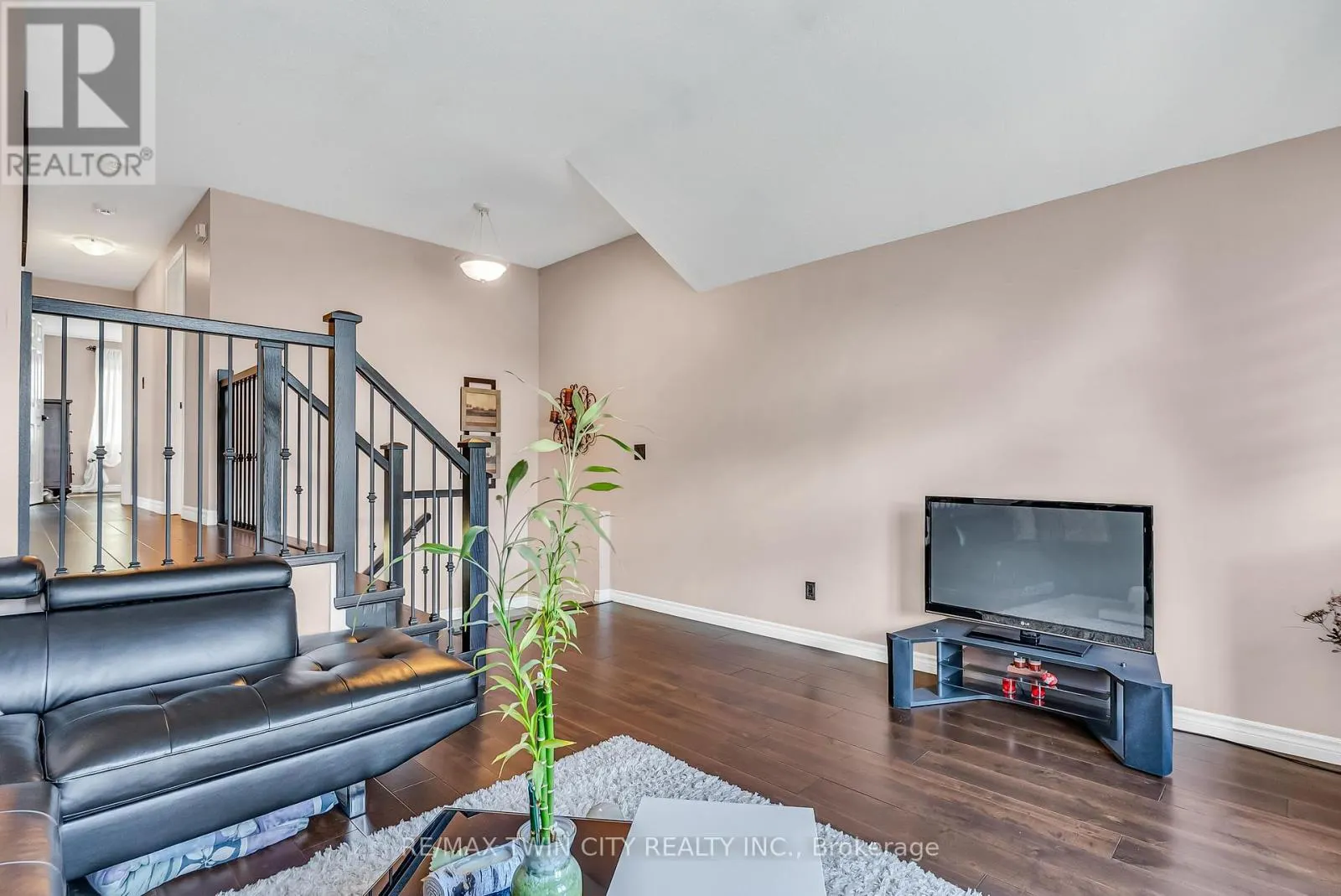 193 MOUNTAIN LAUREL CRESCENT