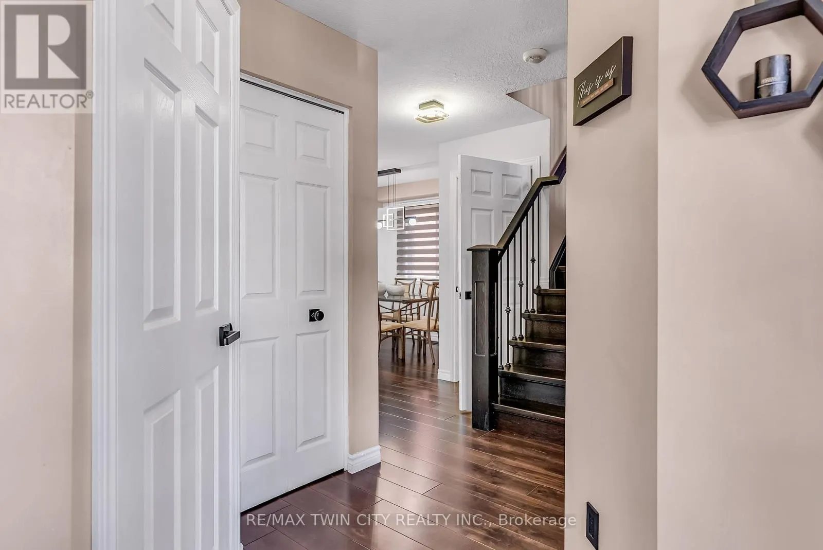 193 MOUNTAIN LAUREL CRESCENT