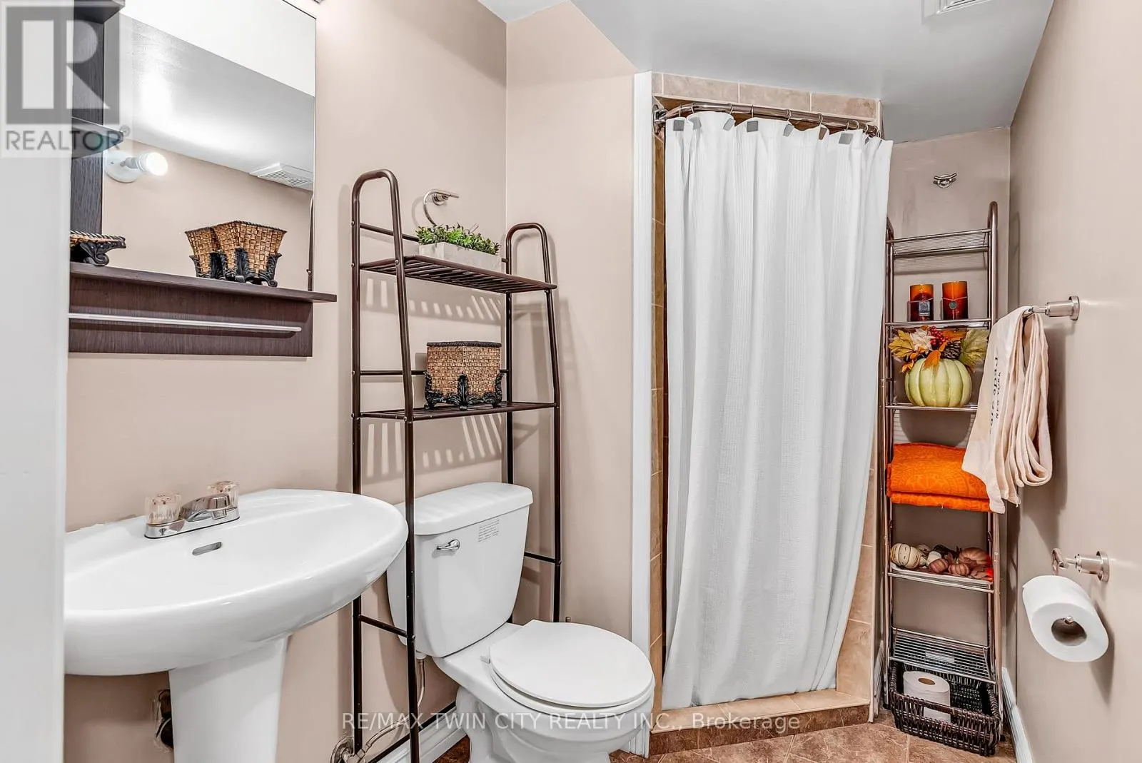 193 MOUNTAIN LAUREL CRESCENT