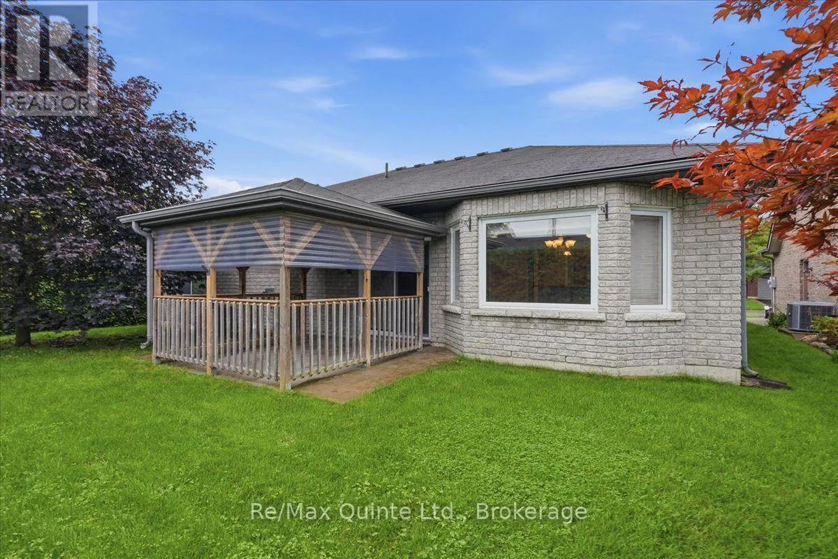 4 FOREST DRIVE