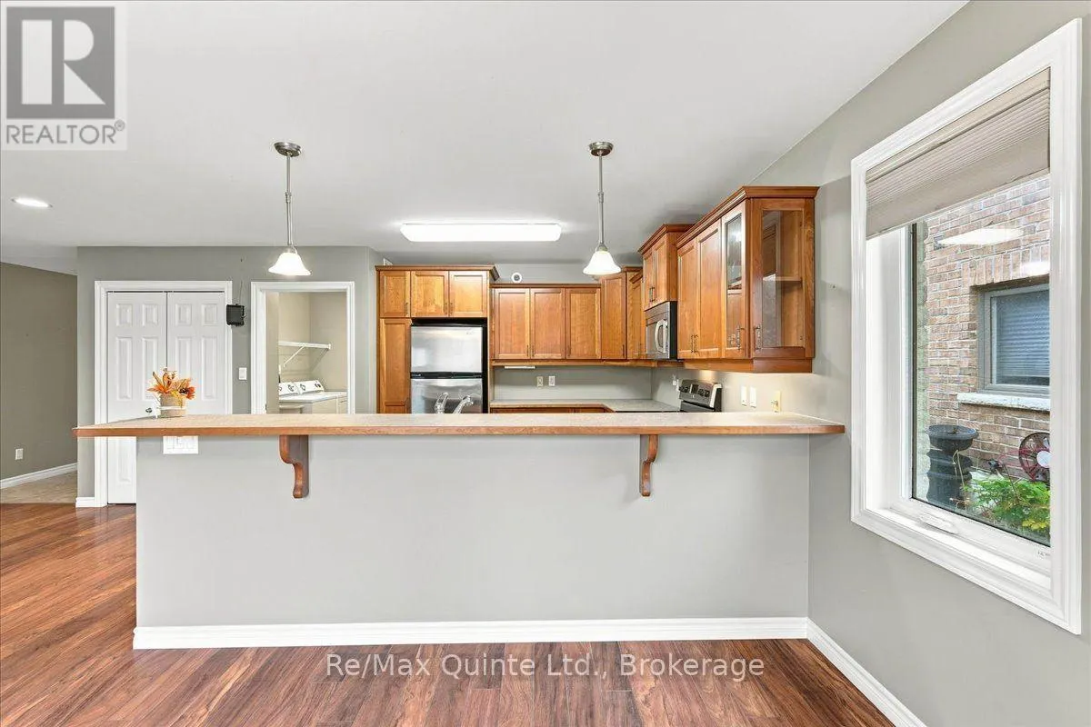 4 FOREST DRIVE