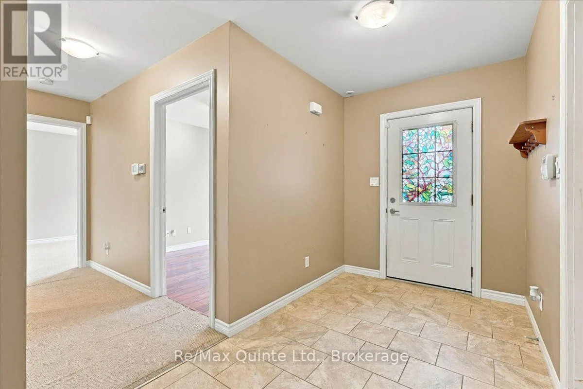 4 FOREST DRIVE