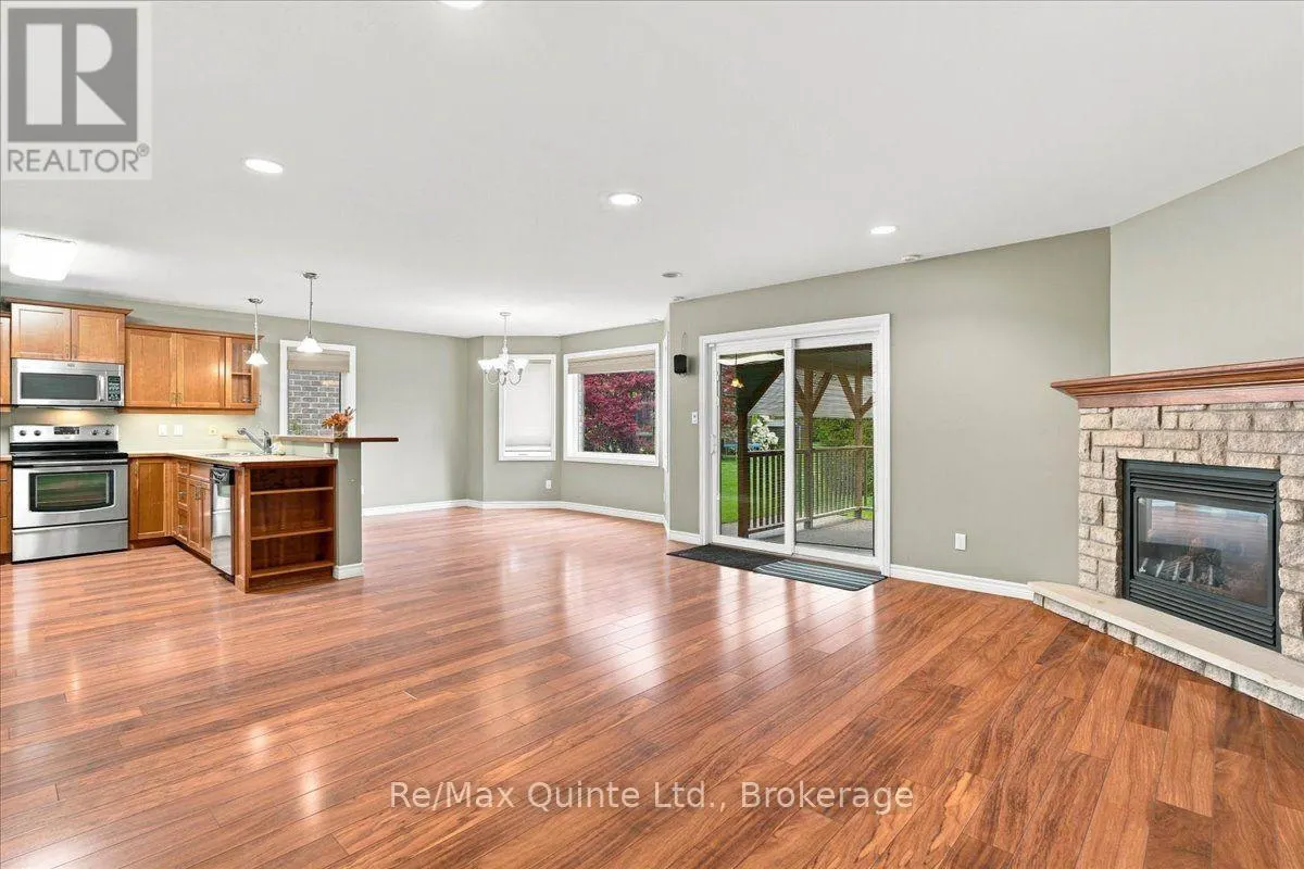 4 FOREST DRIVE