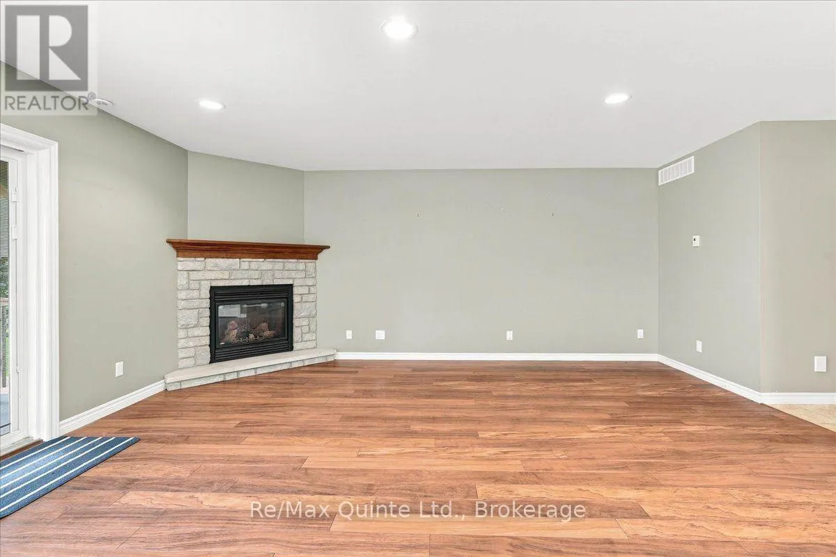 4 FOREST DRIVE