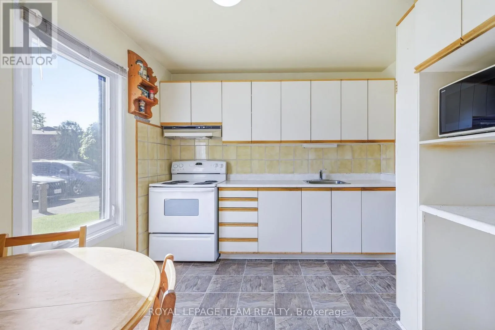 127 - 3116 STOCKTON DRIVE