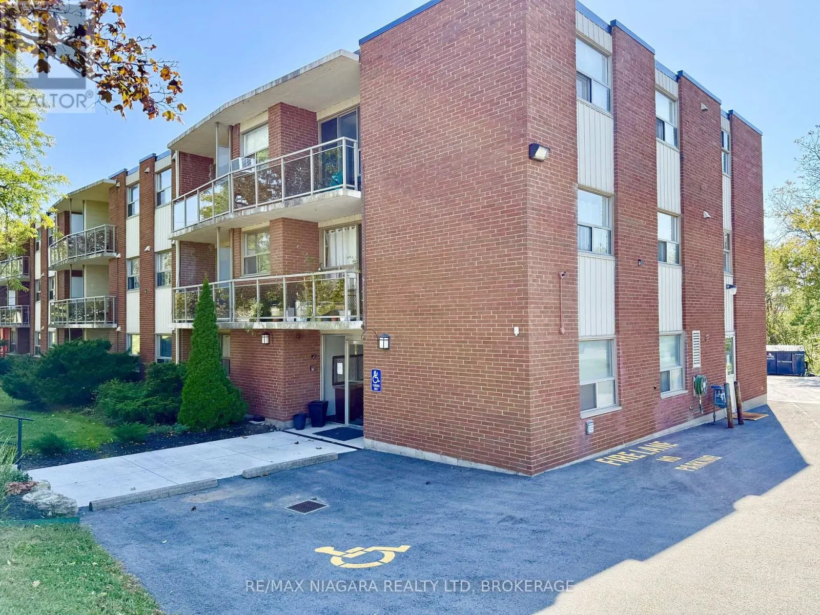 102 - 7 RIVERVIEW BOULEVARD #102