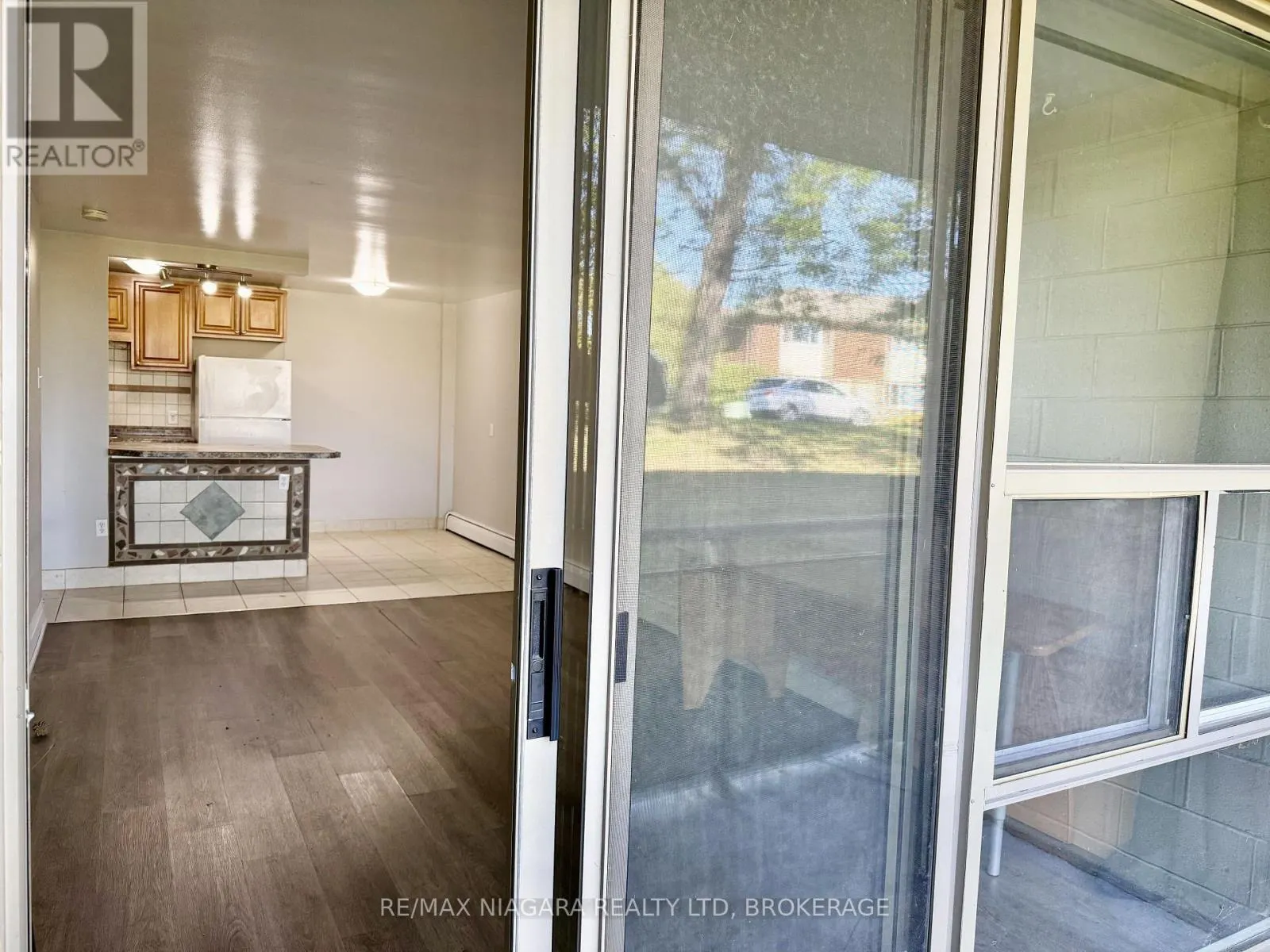 102 - 7 RIVERVIEW BOULEVARD #102
