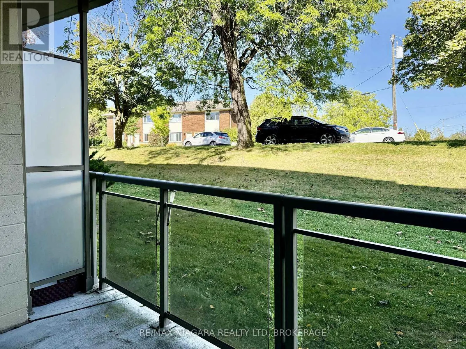 102 - 7 RIVERVIEW BOULEVARD #102