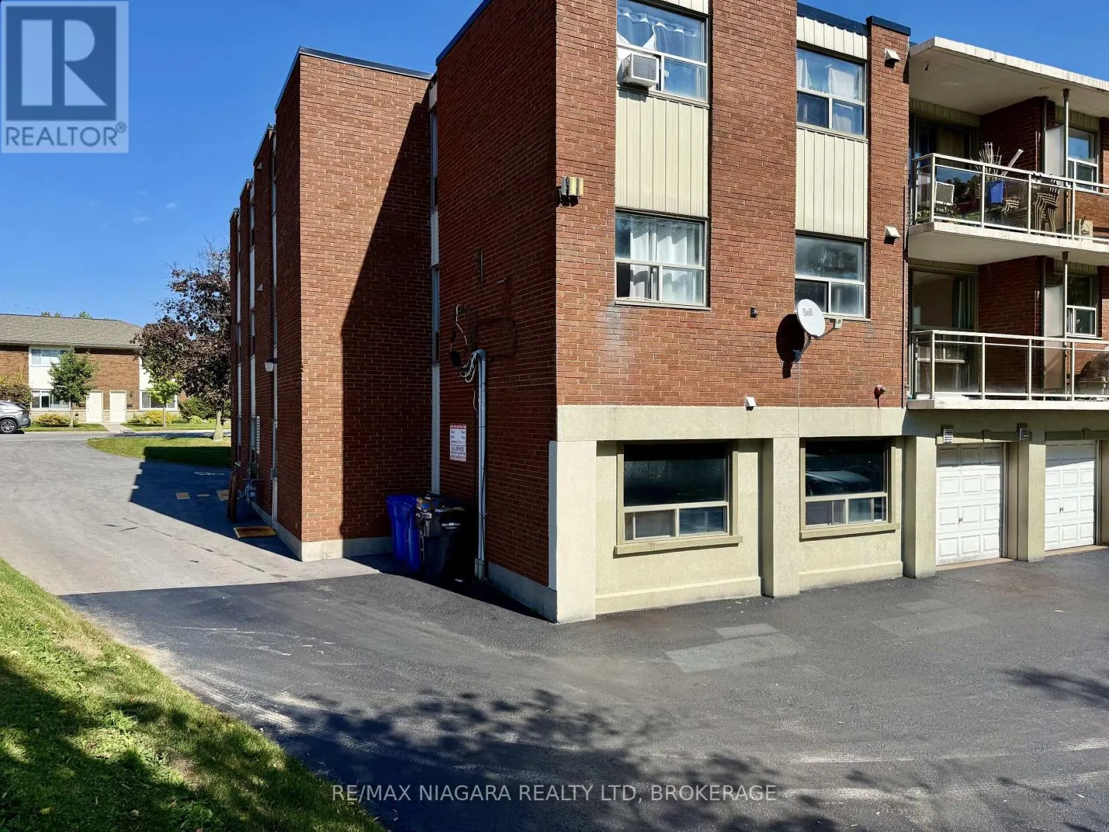 102 - 7 RIVERVIEW BOULEVARD #102